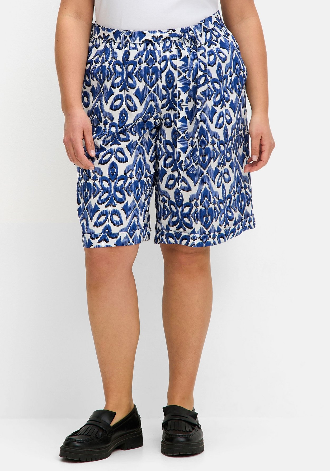 Sheego Bermudas »Schlupf-Bermudas mit Schlupfbund und Stoffgürtel«