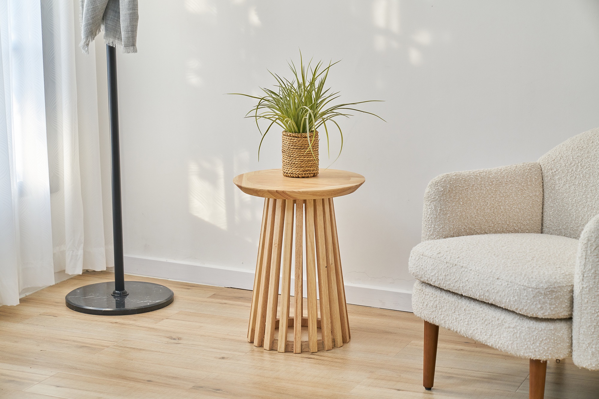 SIT Beistelltisch, auch als Hocker verwendbar, Platte mit schweizer Kante