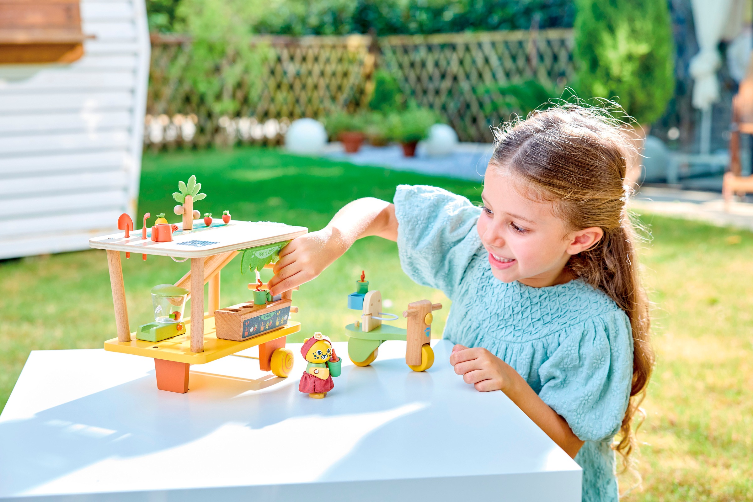 Hape Spielwelt »Green Planet Explorers, Clios Fruchtsaft-Truck«
