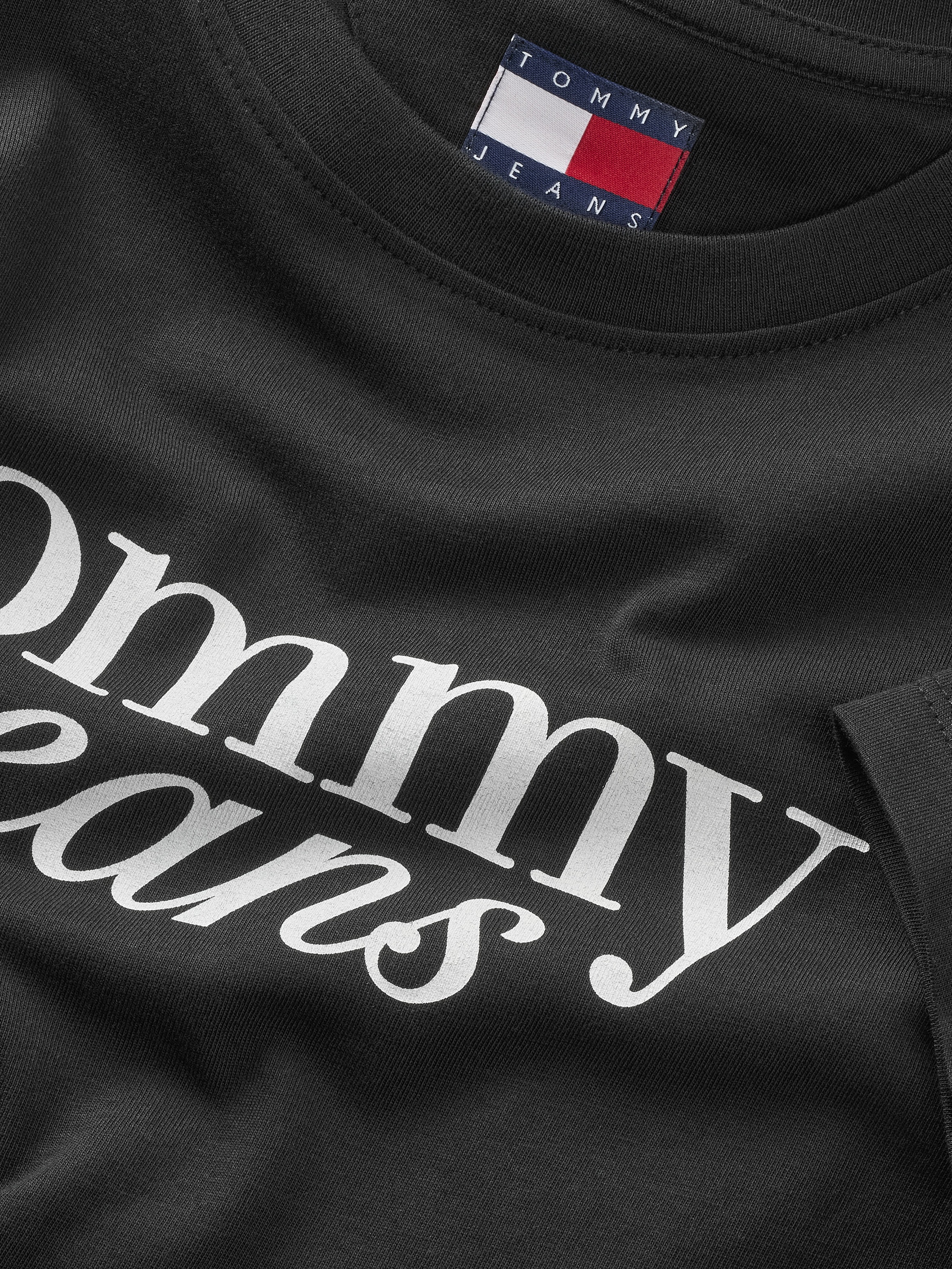 Tommy Jeans Curve Rundhalsshirt »Shirt TJW SLIM ESSENTIAL«, in Großen Größen, Logo-Print auf Brusthöhe, mit Logostickerei