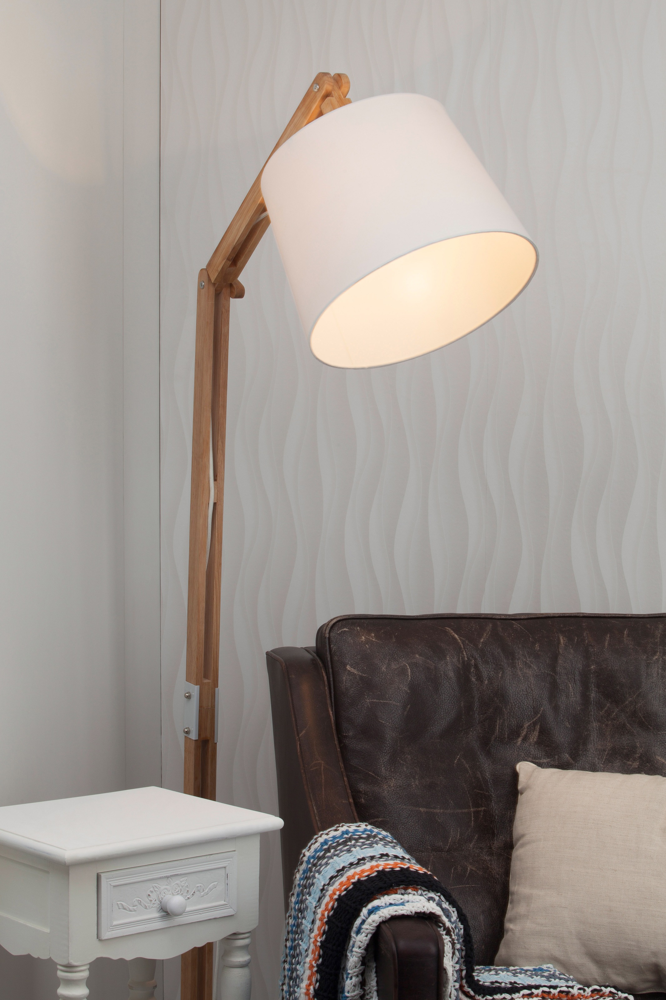 Brilliant Stehlampe »Carlyn«, 1 flammig, Leuchtmittel E27 | ohne Leuchtmittel, 163 cm Höhe, E27 max. 60 W, mit weißem Stoffschirm, Holz/Metall/Textil