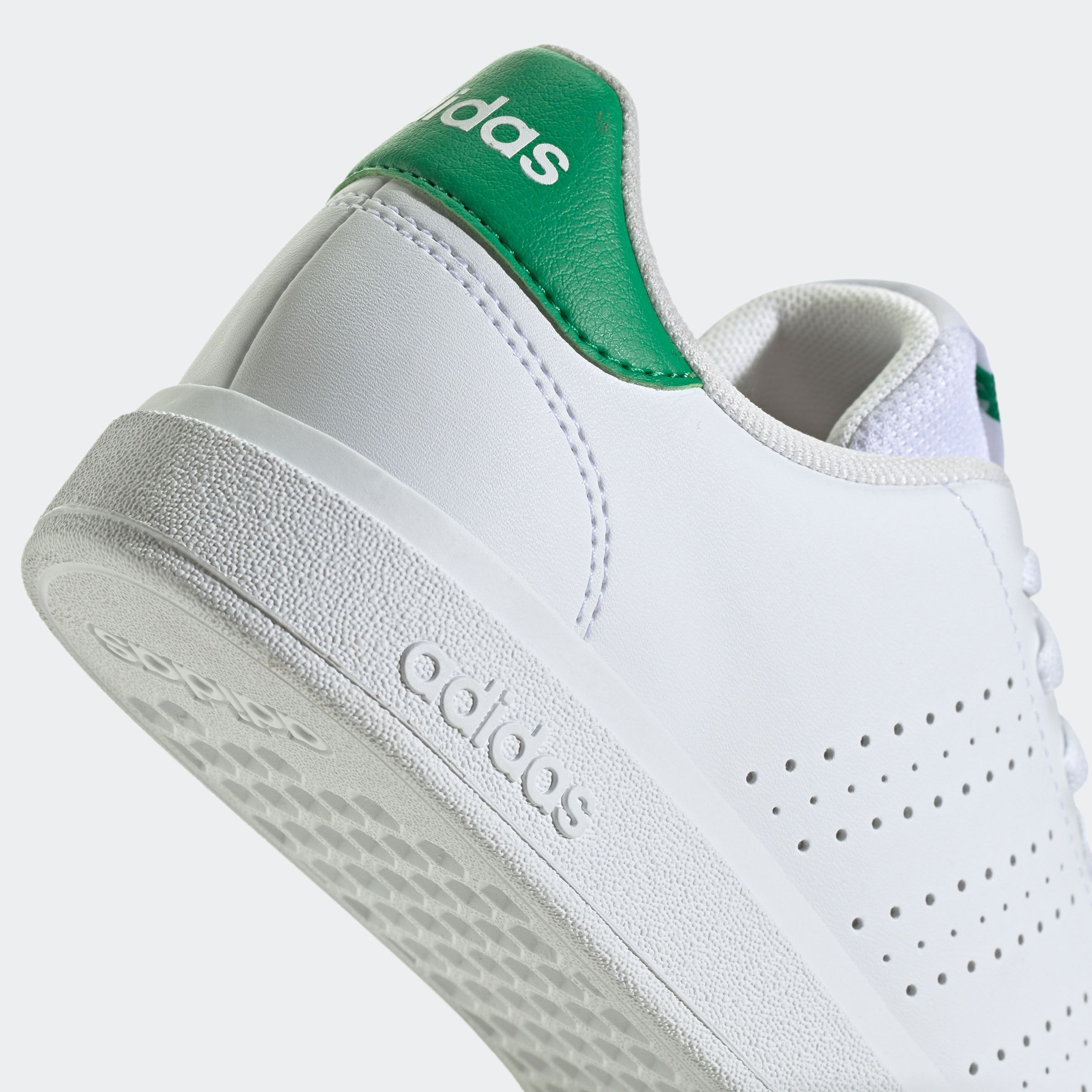 adidas Sportswear Sneaker »ADVANTAGE BASE 2.0 KIDS«, Design auf den Spuren des adidas Stan Smith