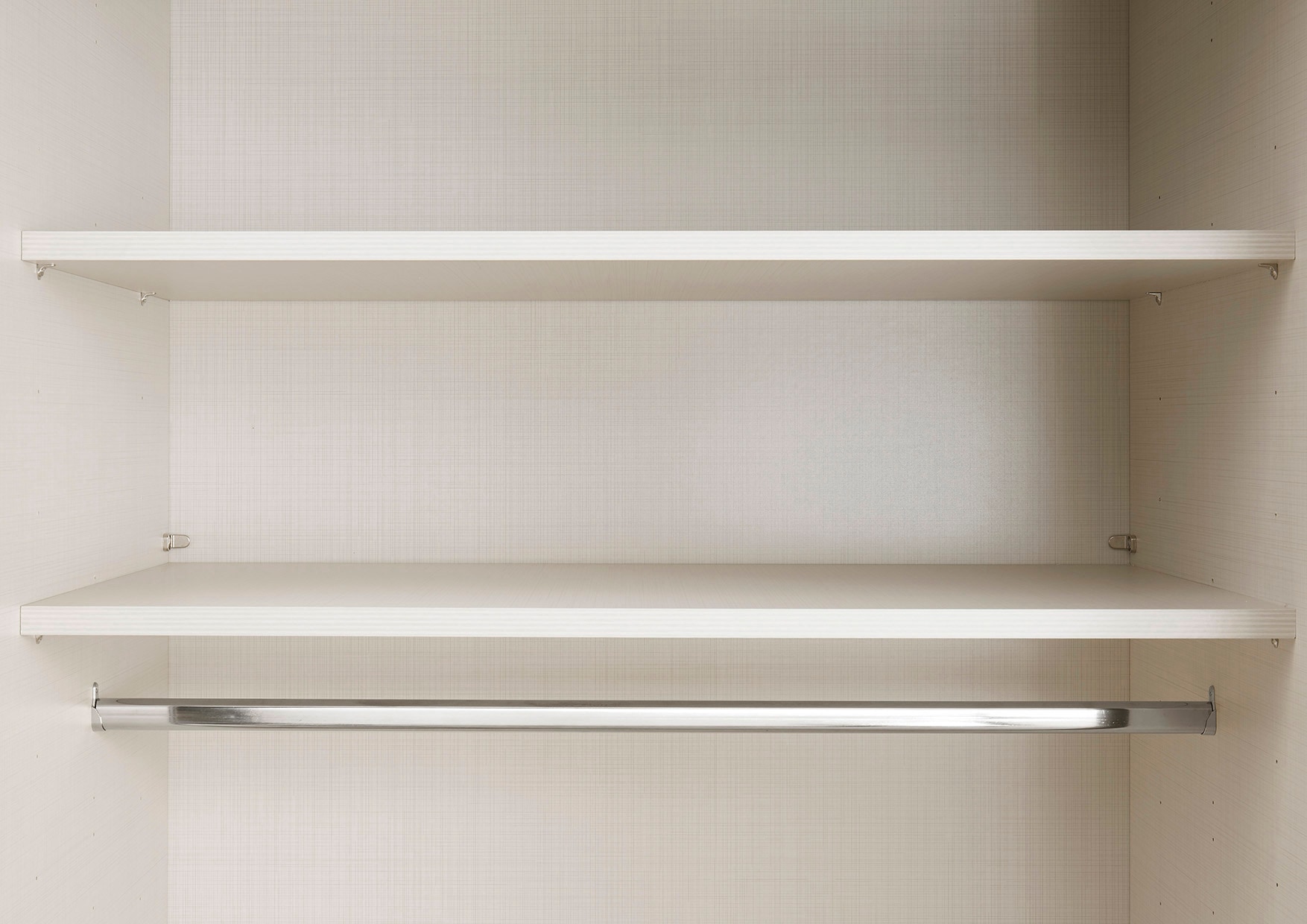 STAUD Schwebetürenschrank »Includo_Minisystem_08_2-türig, Made in Germany«, Mit vier verschiedenen Ausstattungsvarianten