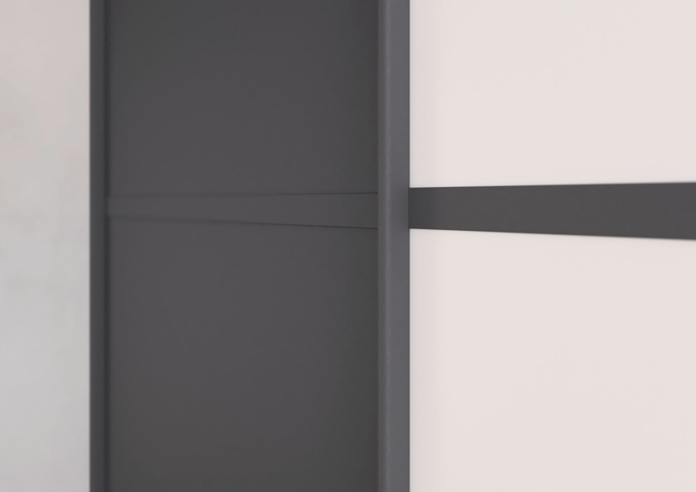rauch Kleiderschrank »Schwebetürenschrank Garderobe Schrank TOP ANGEBOT Avola«, (in 3 verschiedenen Ausstattungen BASIC/CLASSIC/PREMIUM), mit eleganten Zierleisten in Chrom, Schwarz oder Weiß MADE IN GERMANY