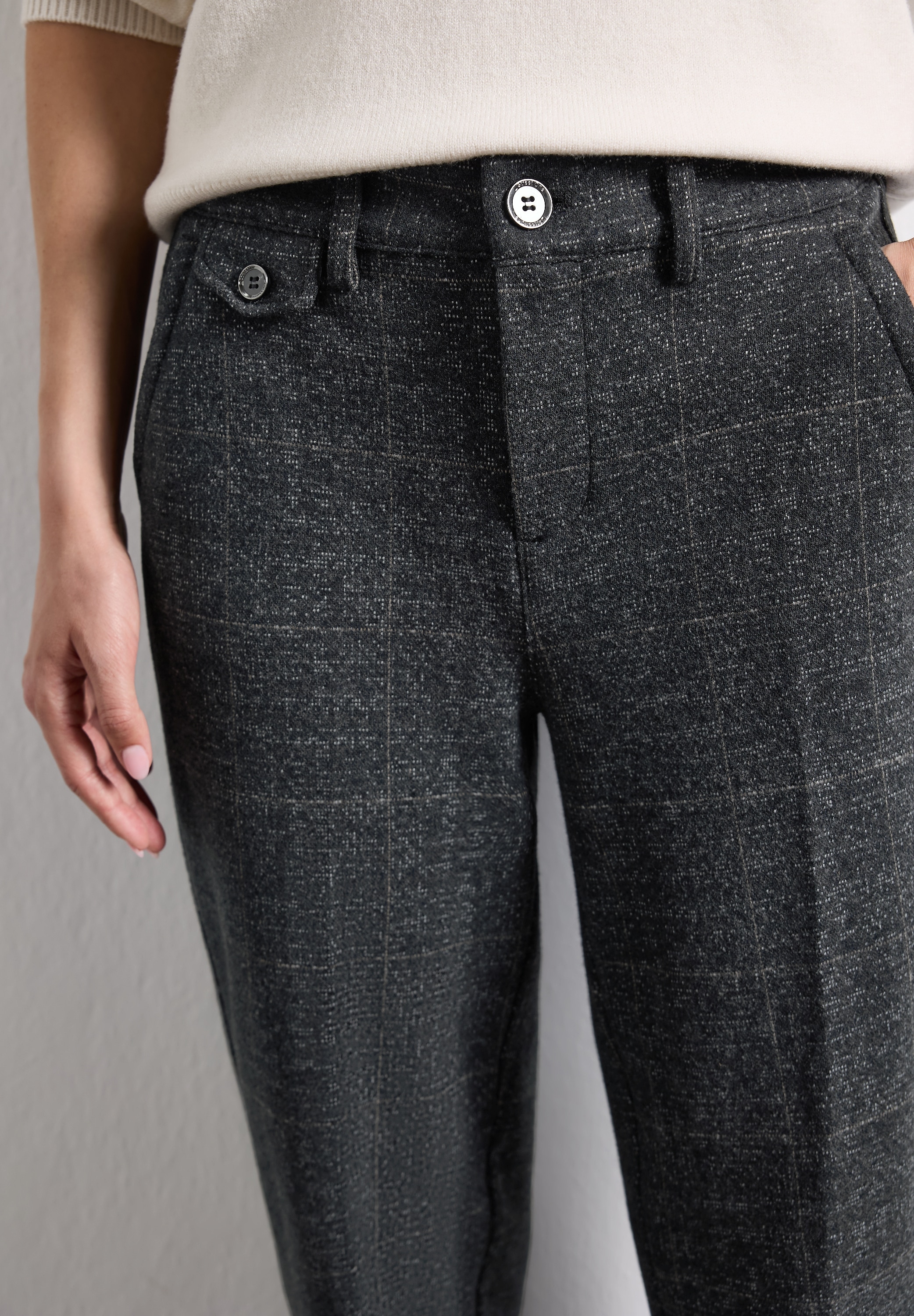 STREET ONE Chinohose  im Slim Fit / mit feiner Struktur