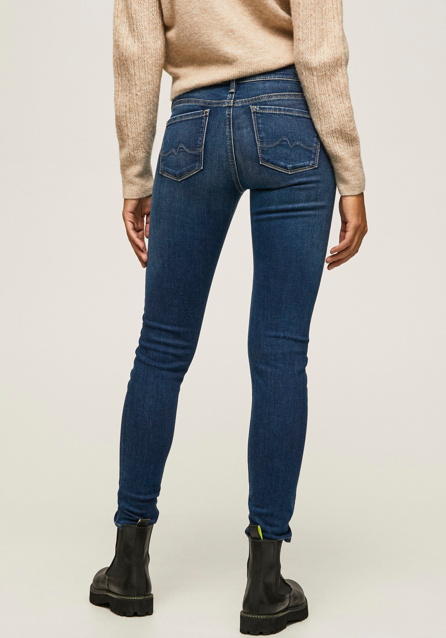 Pepe Jeans ♕ und Skinny-fit-Jeans Stretch-Anteil »SOHO«, bei mit 1-Knopf 5-Pocket-Stil Bund im