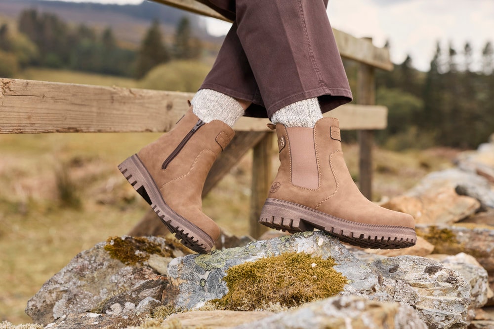 Rieker Chelseaboots  Stiefelette, Klassik-Boots Logo und Ziernaht