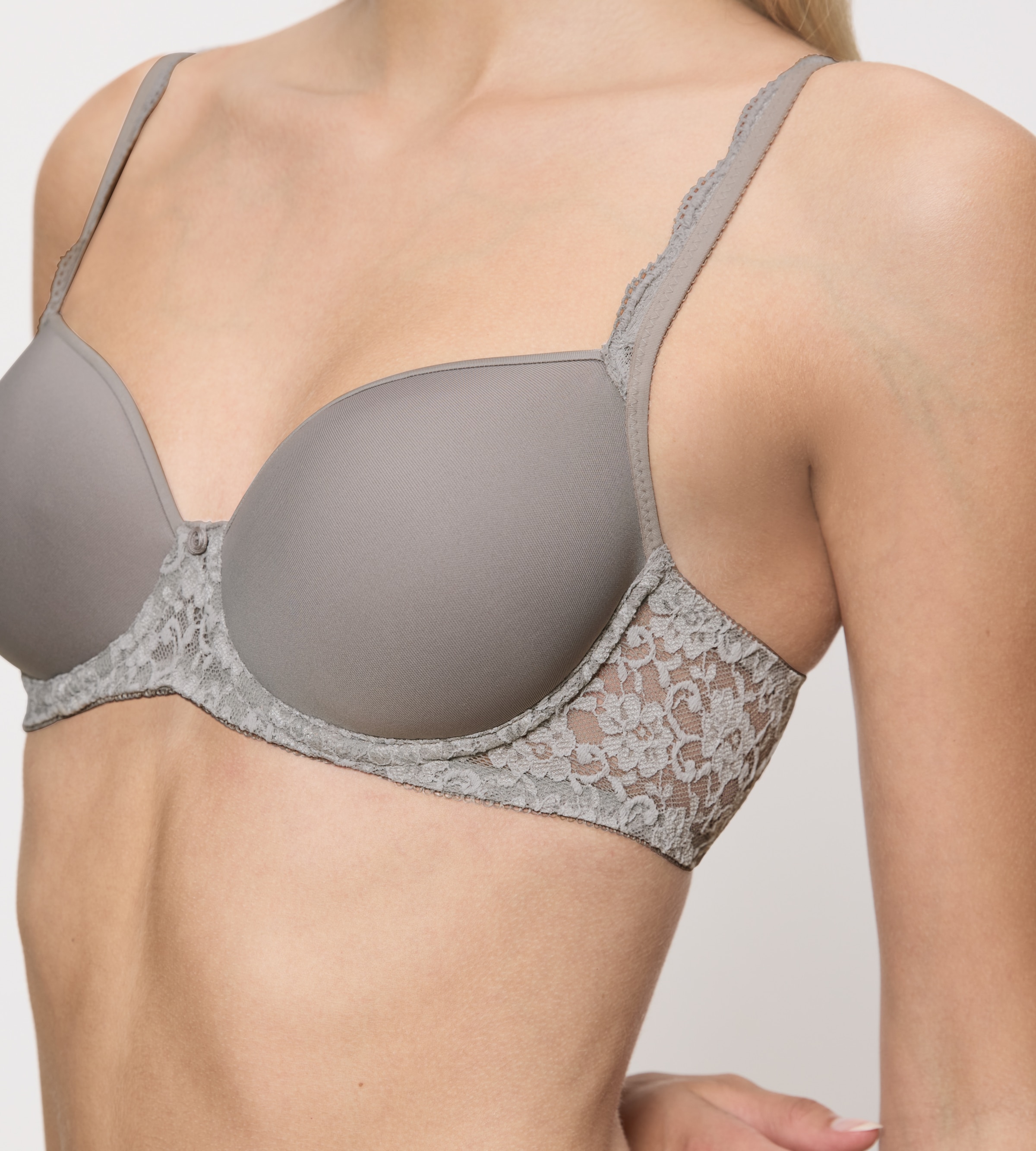 Triumph »Amourette WP« Stretch-Spitze, glatte Cups, atmungsaktiv, leicht, feminin
