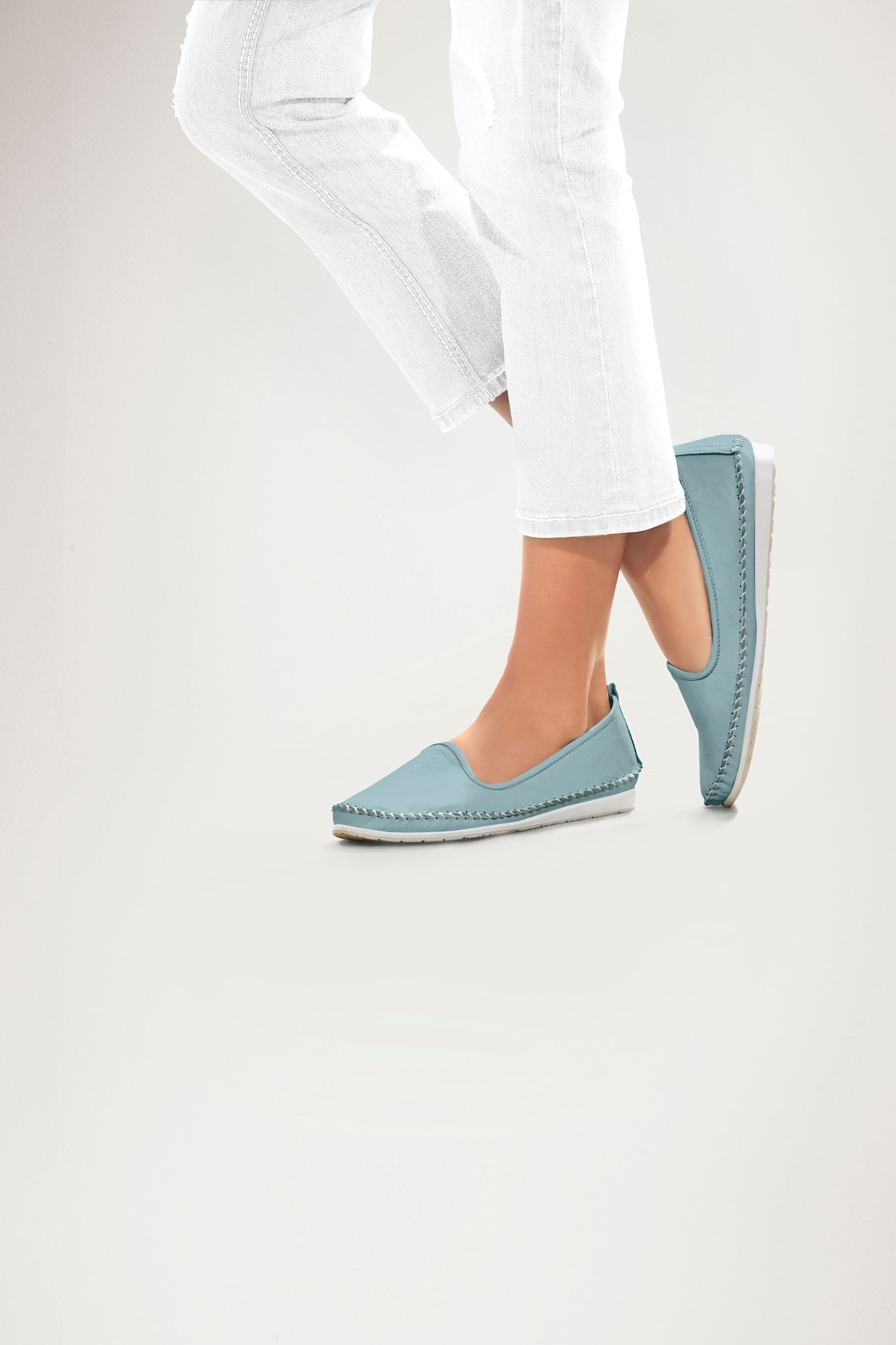 Andrea Conti Slipper