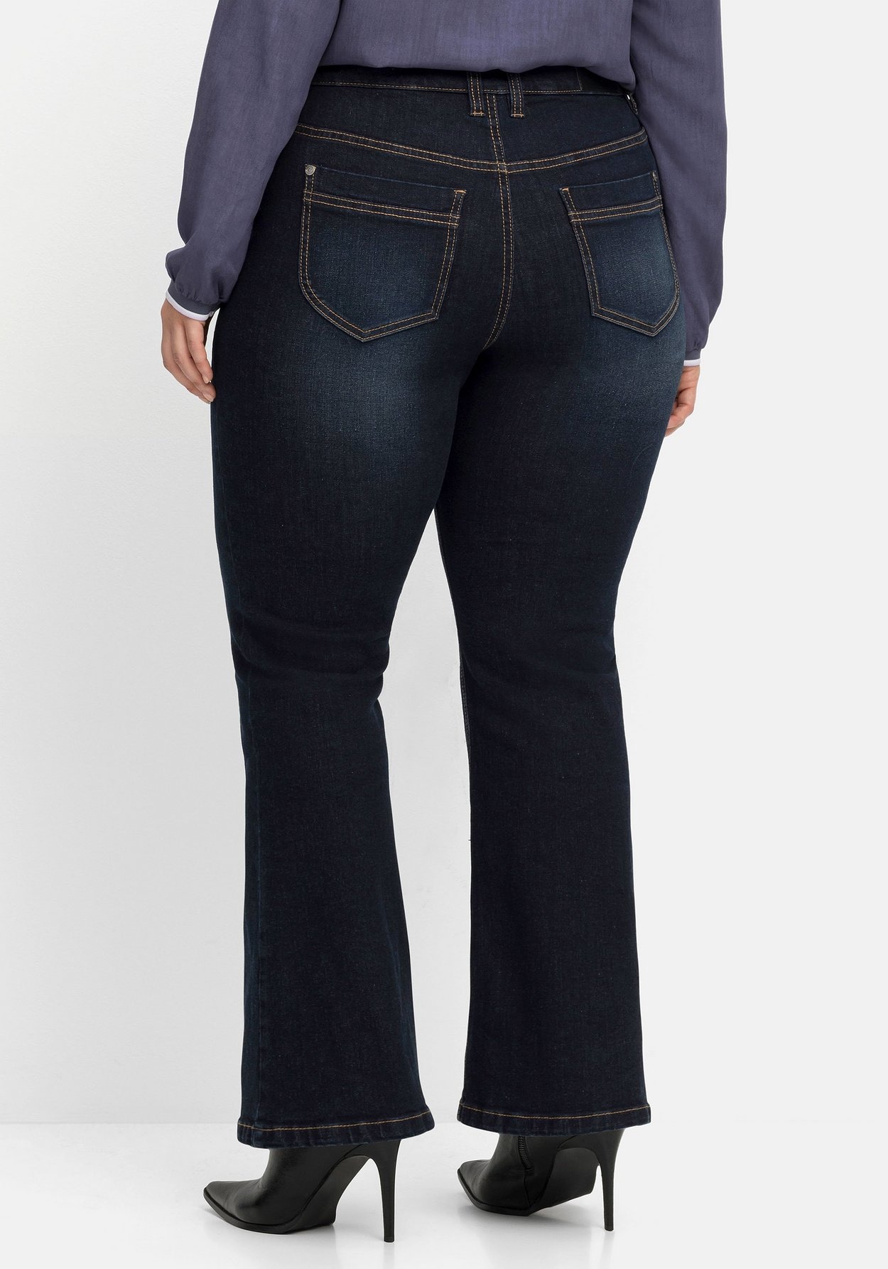 Sheego Bootcut-Jeans »Jeans mit Used-Effekten, extralang«