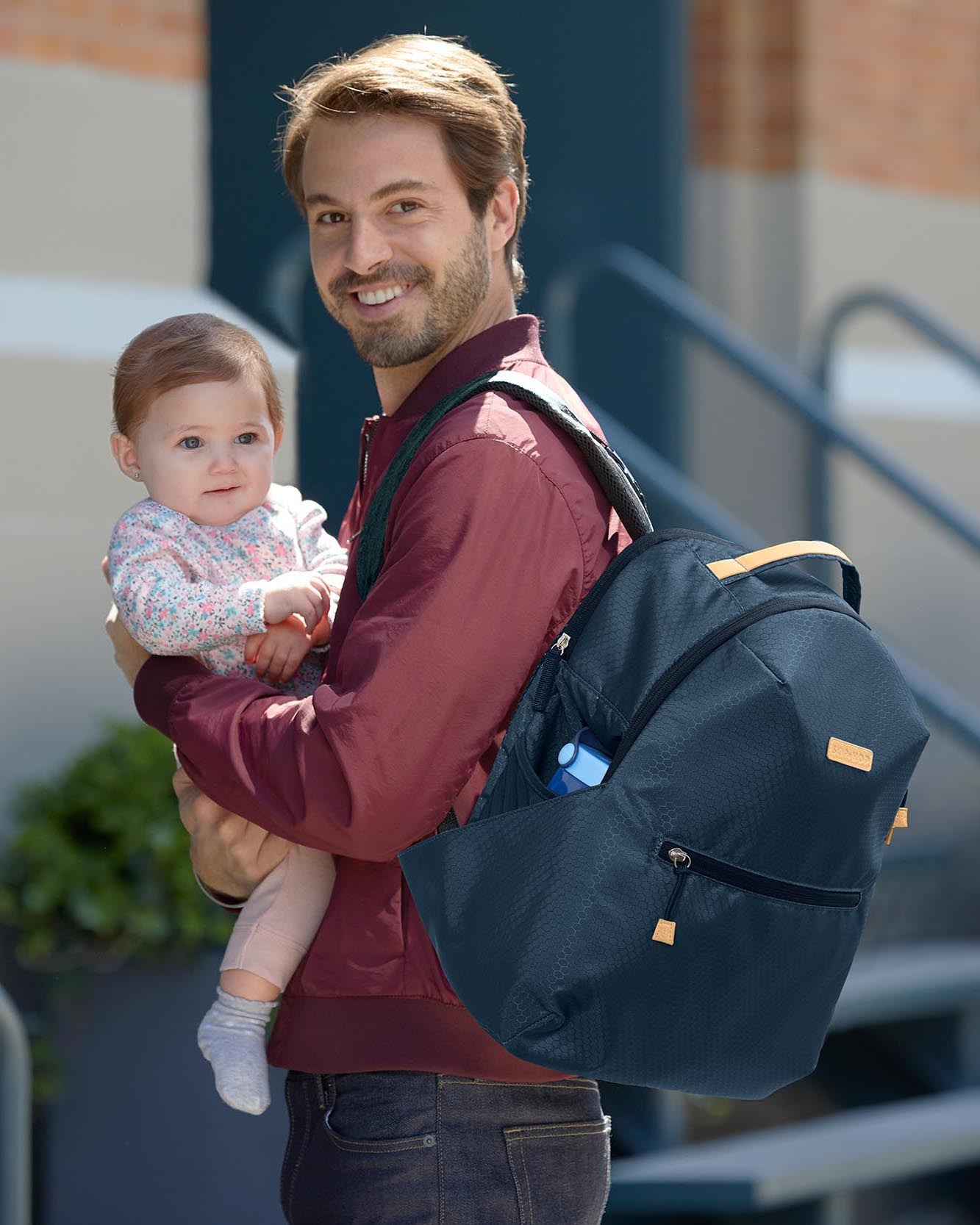 Skip Hop Wickelrucksack »Go Envi, blau-grau«, aus recyceltem Material