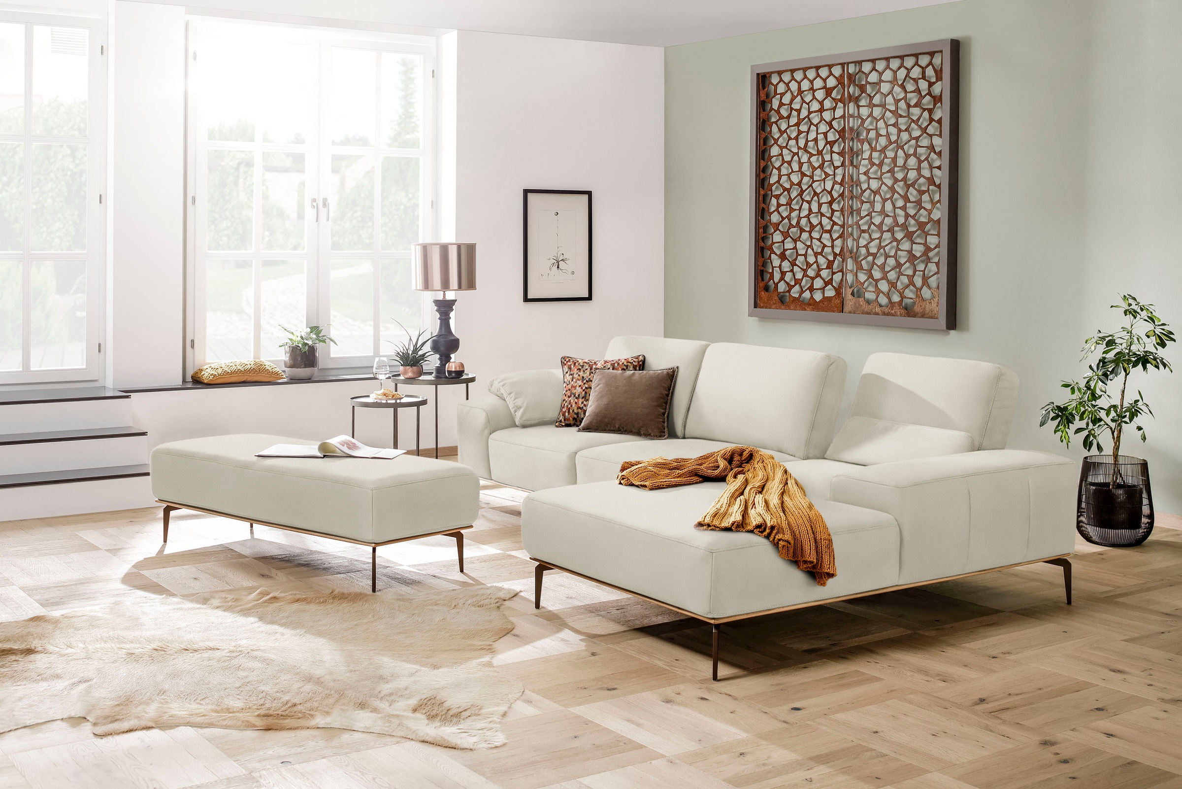 W.SCHILLIG Ecksofa »run, Designsofa mit tollem Sitzkomfort, bequem, L-Form«, mit Holzsockel, Füße in Bronze pulverbeschichtet, Breite 319 cm