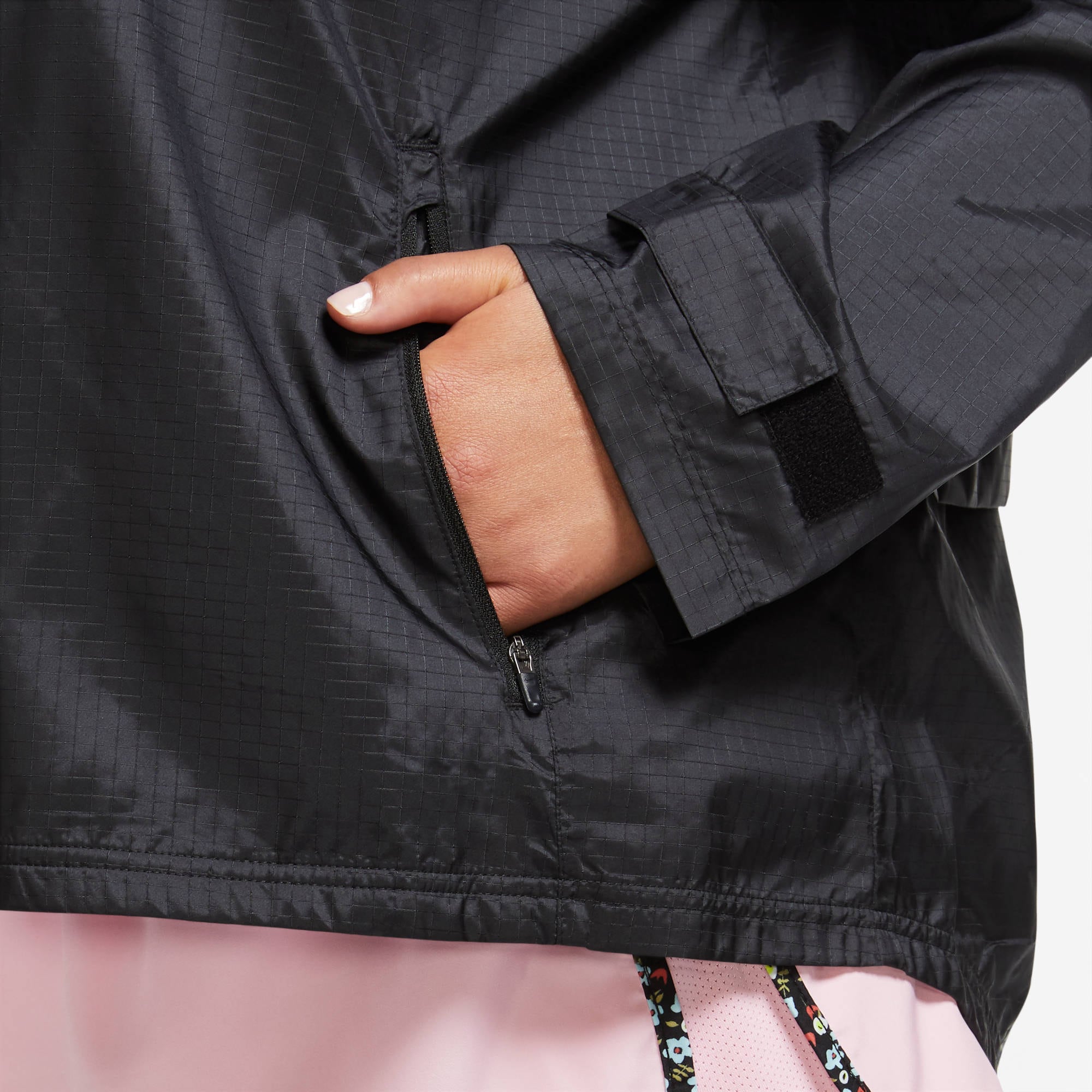 Nike Laufjacke »Essential Women's Running Jacket (Plus Size)«, mit Kapuze
