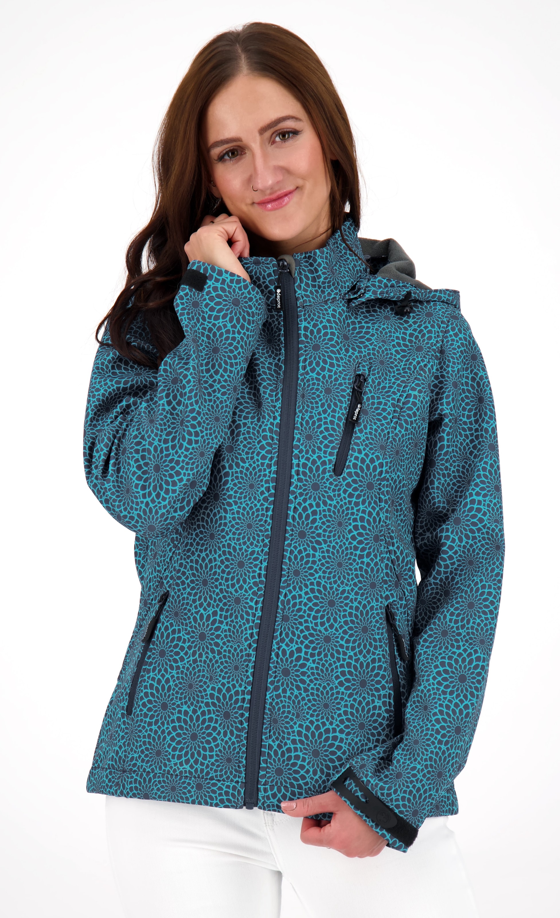 DEPROC Active Softshelljacke »SHELBY PEAK DC«, leichte Softshelljacke mit All-Over-Print und abnehmbarer Kapuze