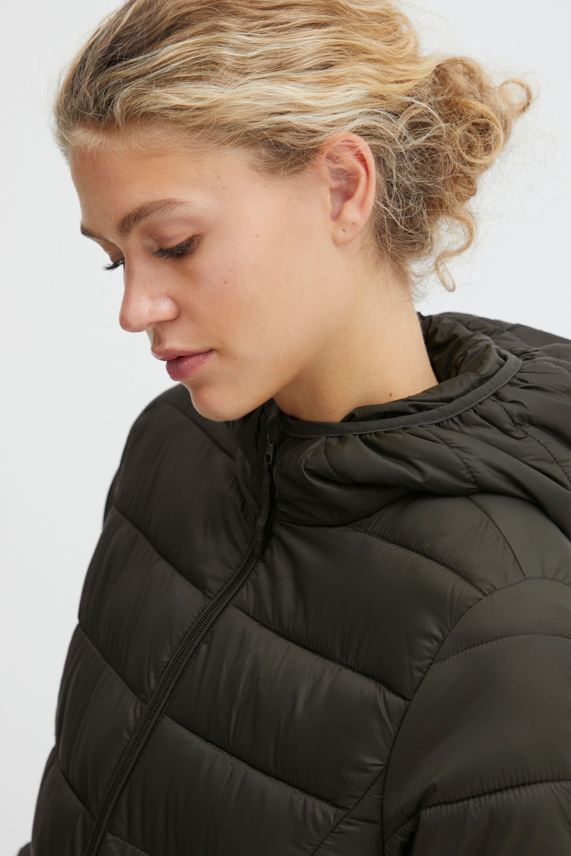 b.young Steppjacke »Steppjacke BYBelena«, mit Kapuze