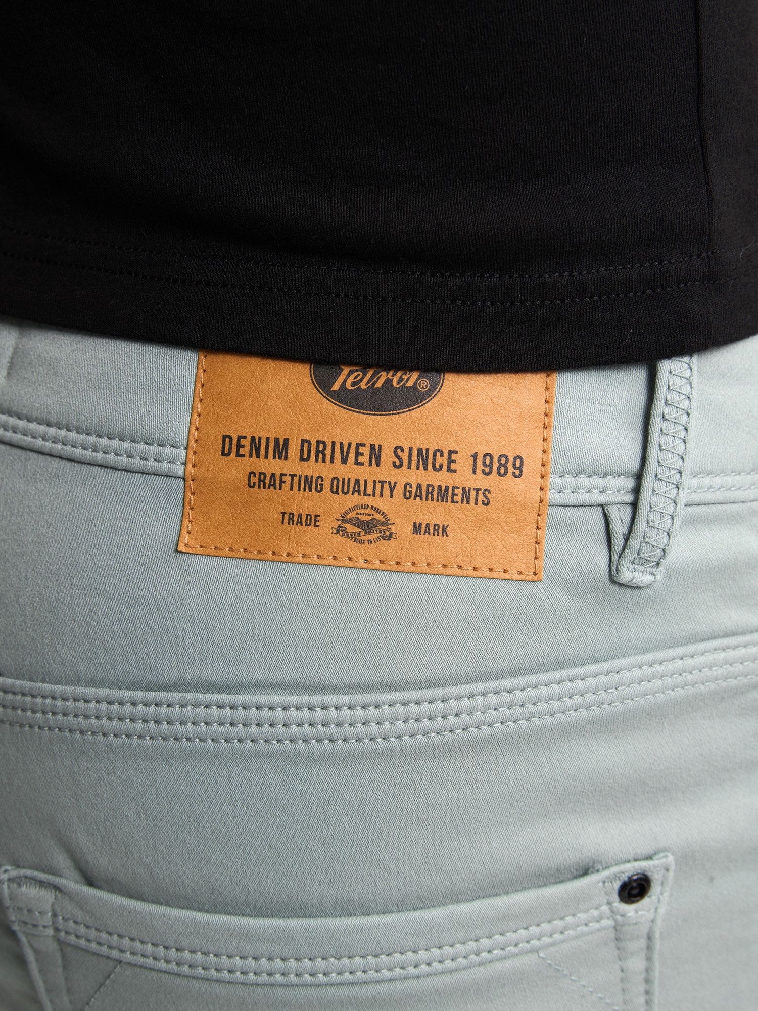 Petrol Industries Jeansshorts, im Five-Pocket Style
