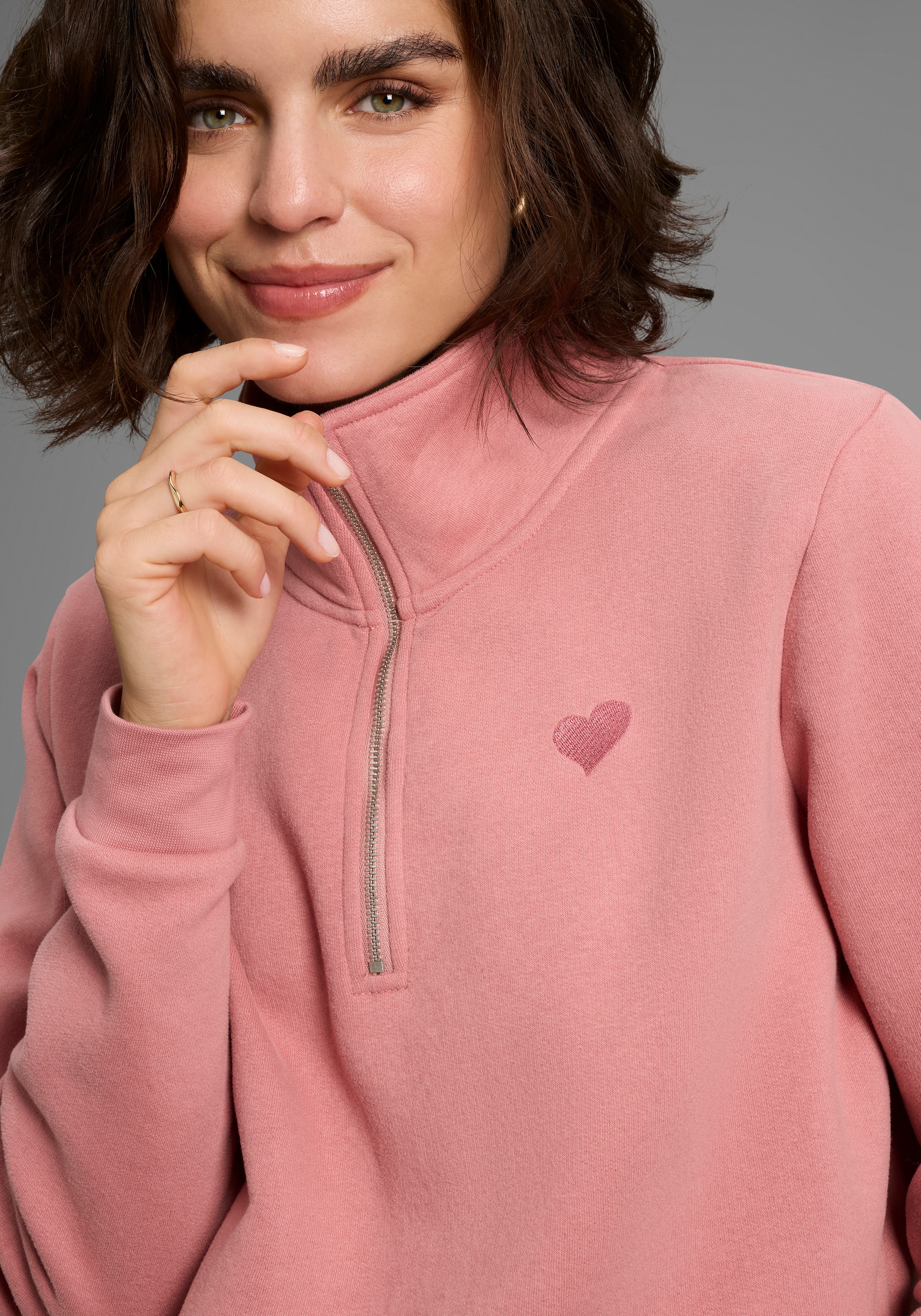 Laura Scott Sweater , Modisch verkürzt mit Troyer‑Kragen und Reißverschluss­
