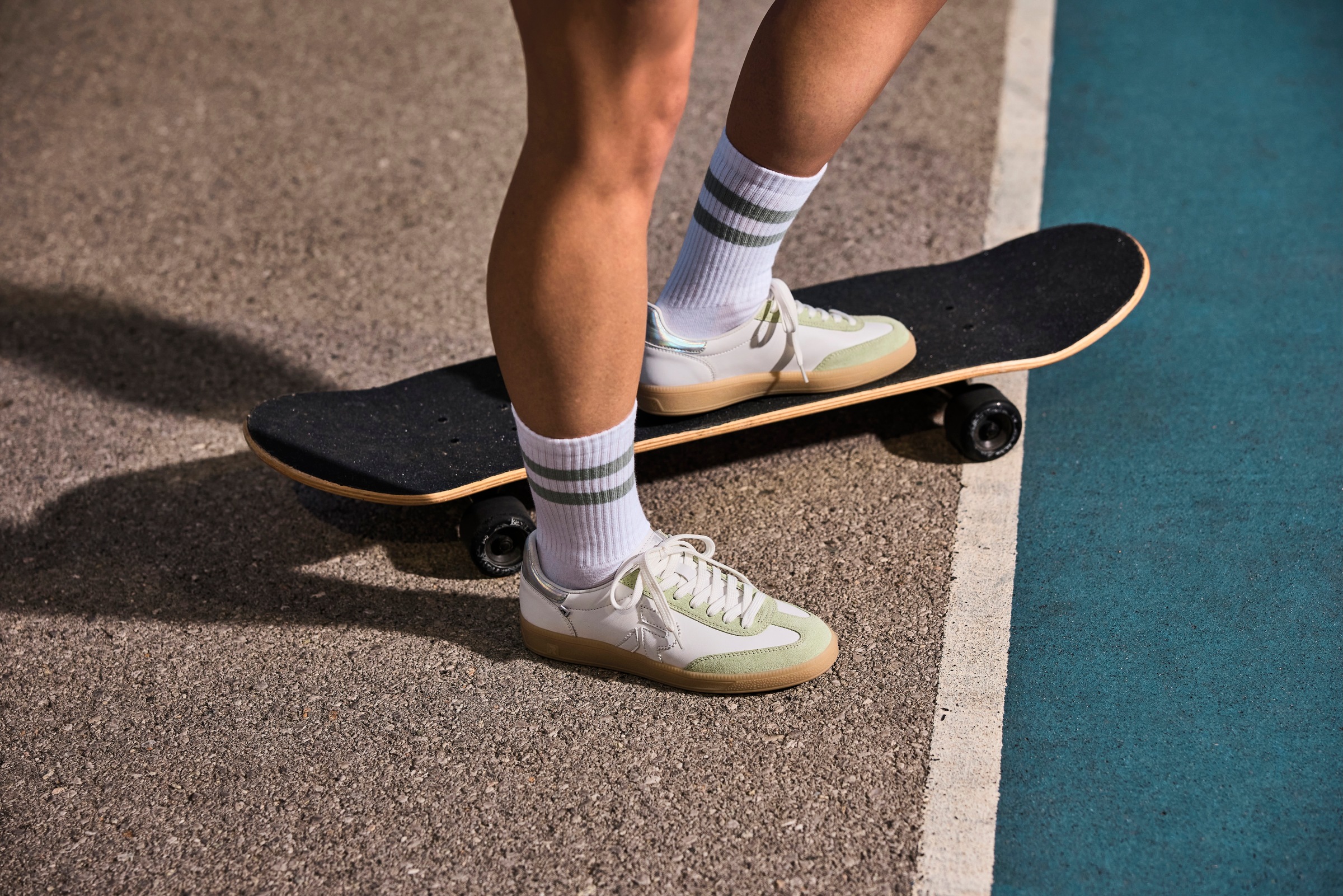 RIEKER Sport Sneaker »San Diego Swing2GO«, Retro-Sneaker, Freizeitschuh, Halbschuh mit herausnehmbarem Fußbett
