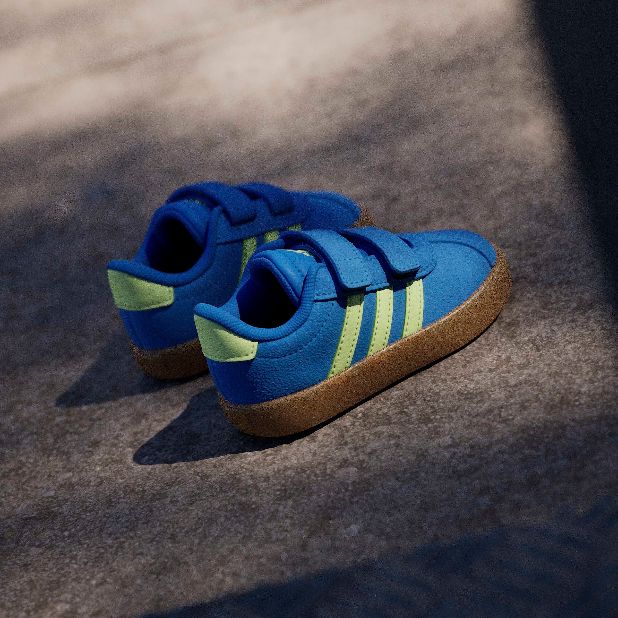 adidas Sportswear Sneaker »VL COURT 3.0«  inspiriert vom Design des adidas Handball Spezial, für Kinder
