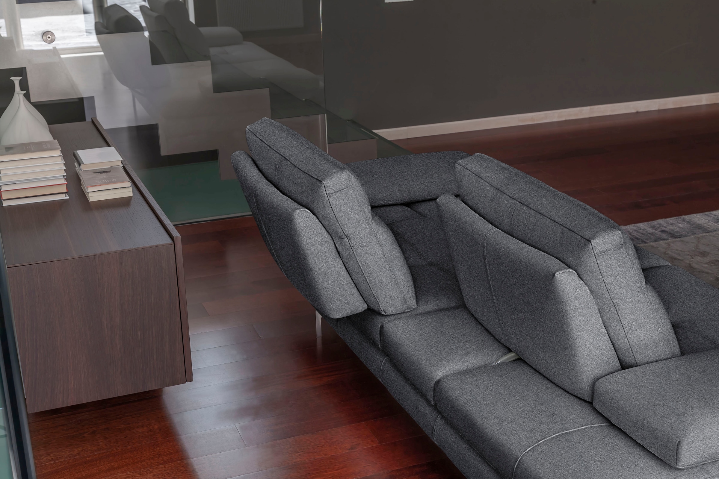 CALIA ITALIA 3,5-Sitzer »Toby Wing, italienisches Designsofa mit erstklassigem Sitzkomfort«, inklusive Sitztiefenverstellung, Füße in Chrom glänzend