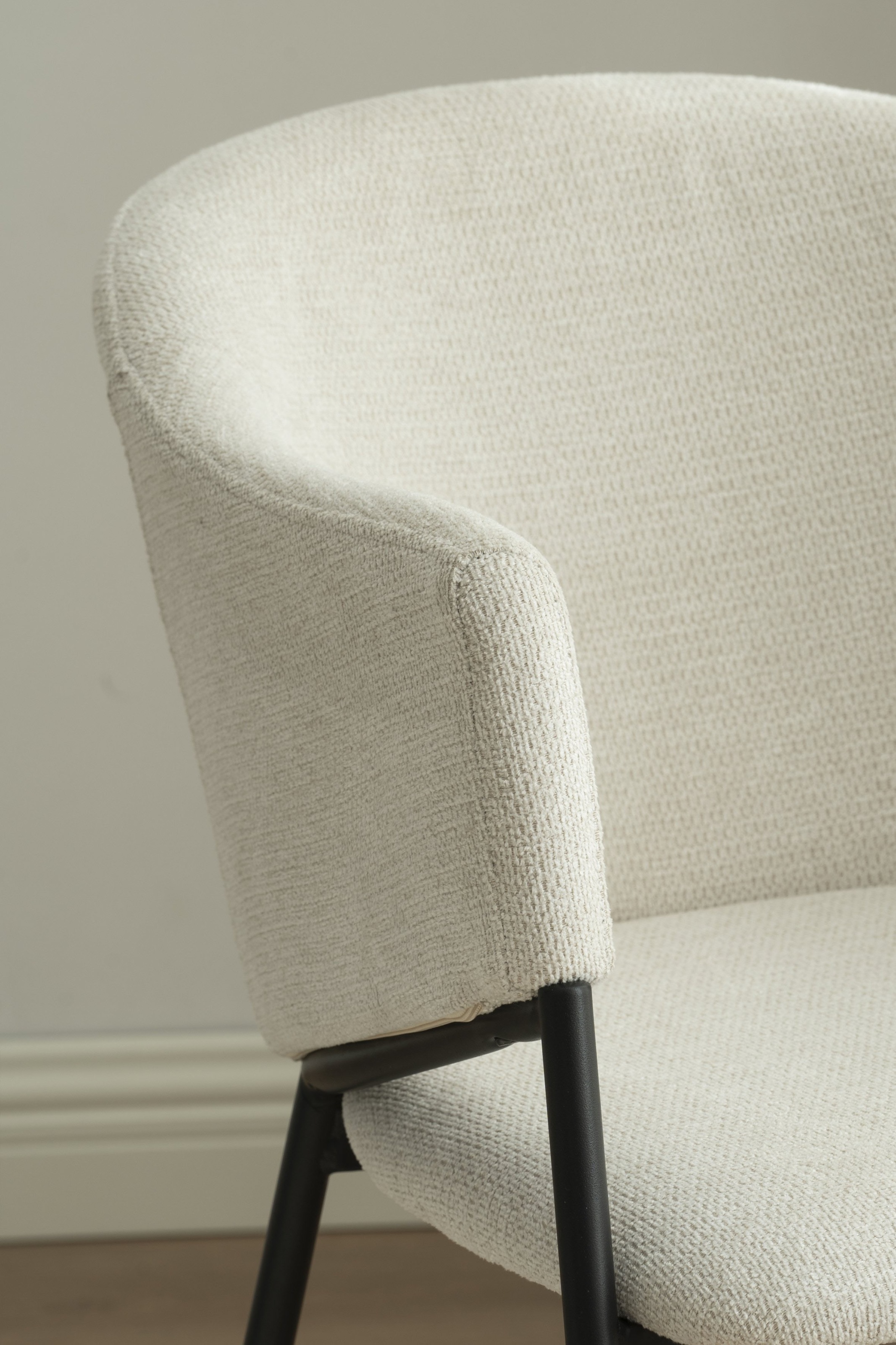 byLIVING Esszimmerstuhl »YORK« (Set) 2 Stk.Strukturstoff in beige, bis 110 kg, Schaumstoff, 4-Fußgestell