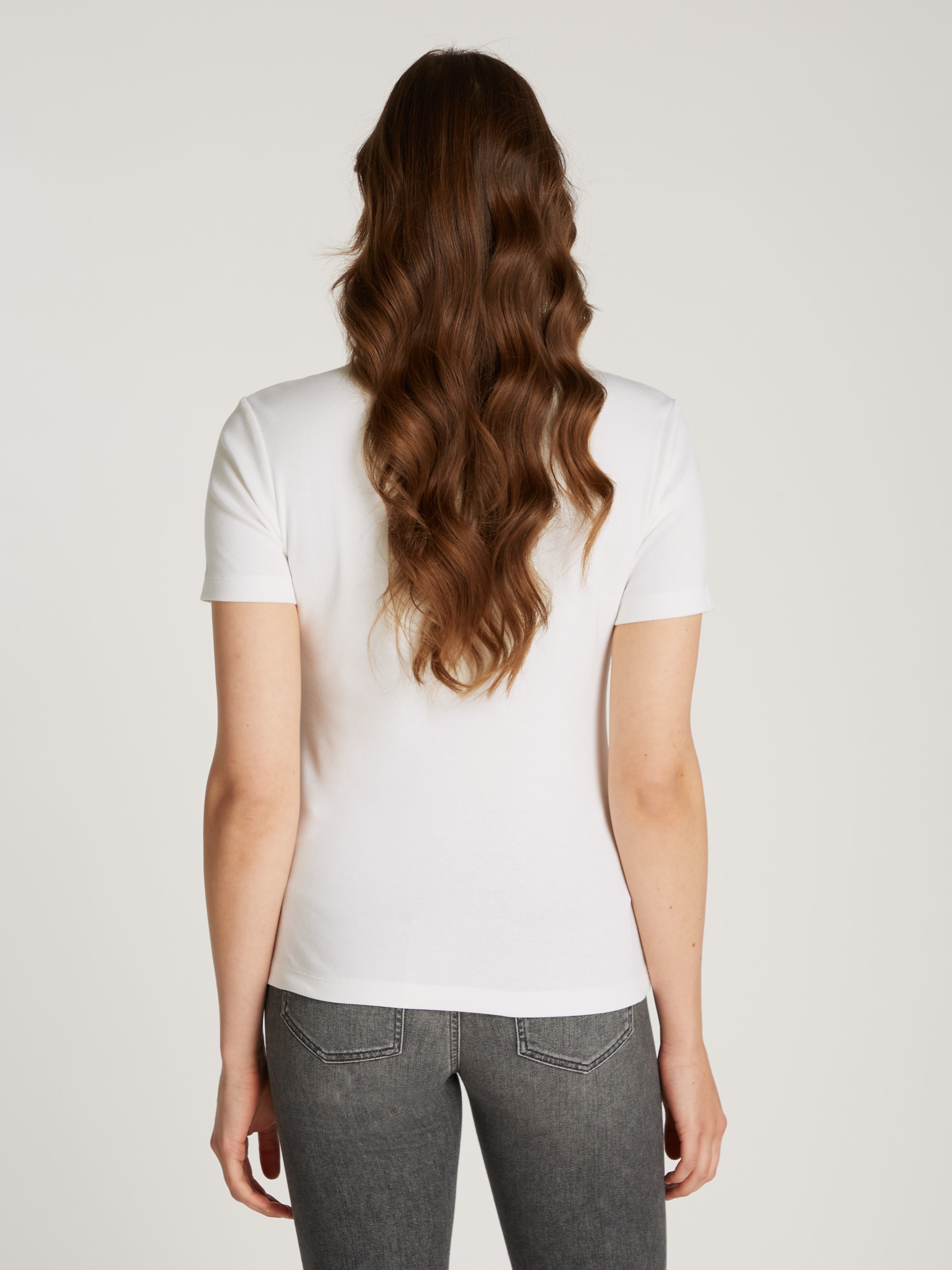 Tommy Hilfiger T-Shirt »SLIM CODY C-NK SS«, mit Logostickerei