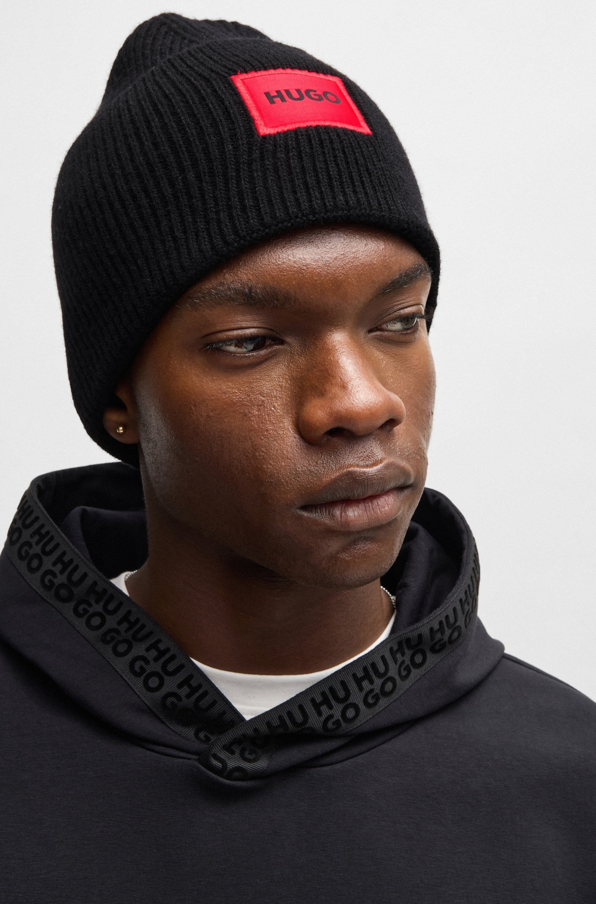 HUGO Beanie »Xaff 6«, mit Logobadge