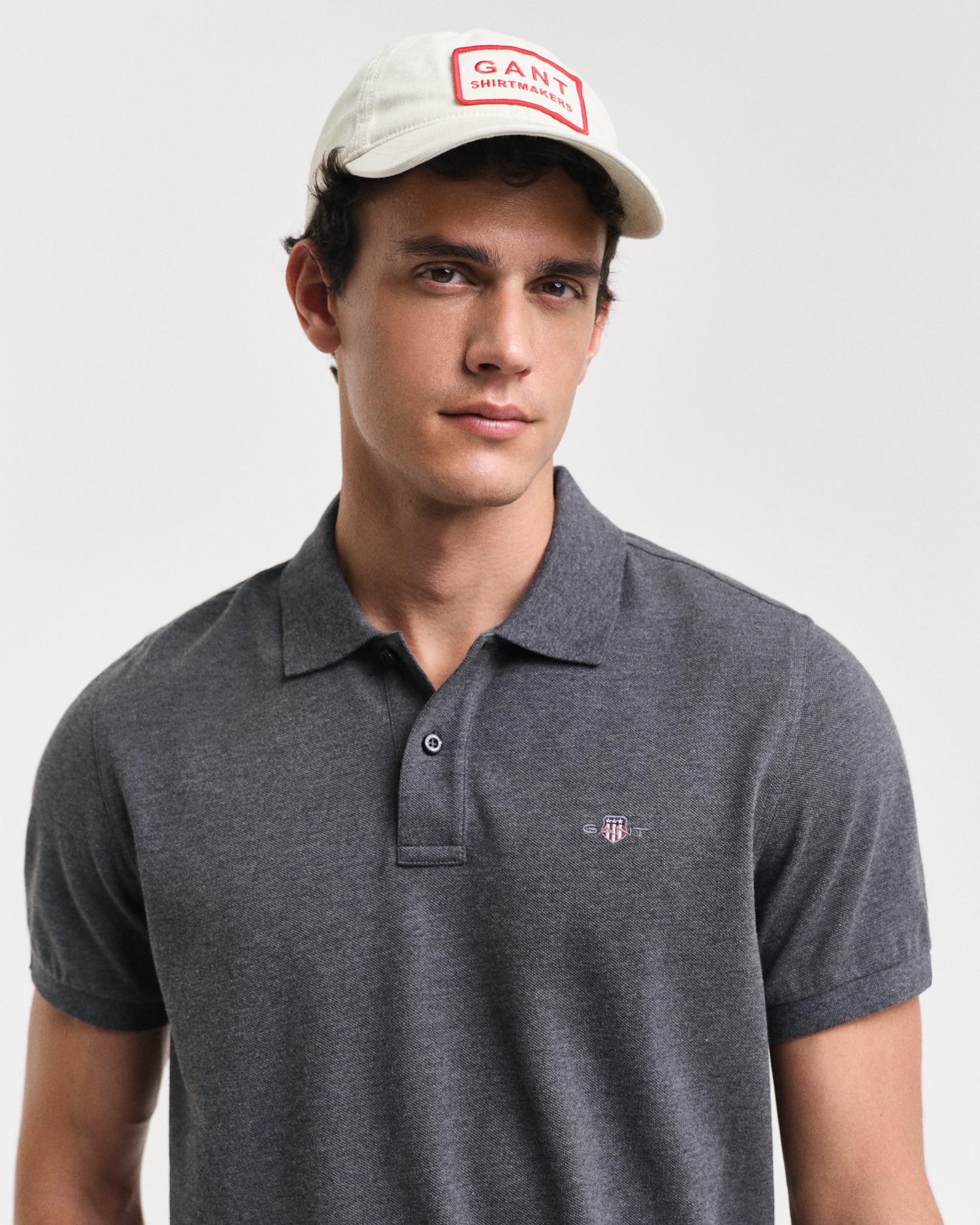 Gant Poloshirt »REG SHIELD SS PIQUE POLO«, mit Logo und Flachstrickkragen 100% Baumwolle Pique