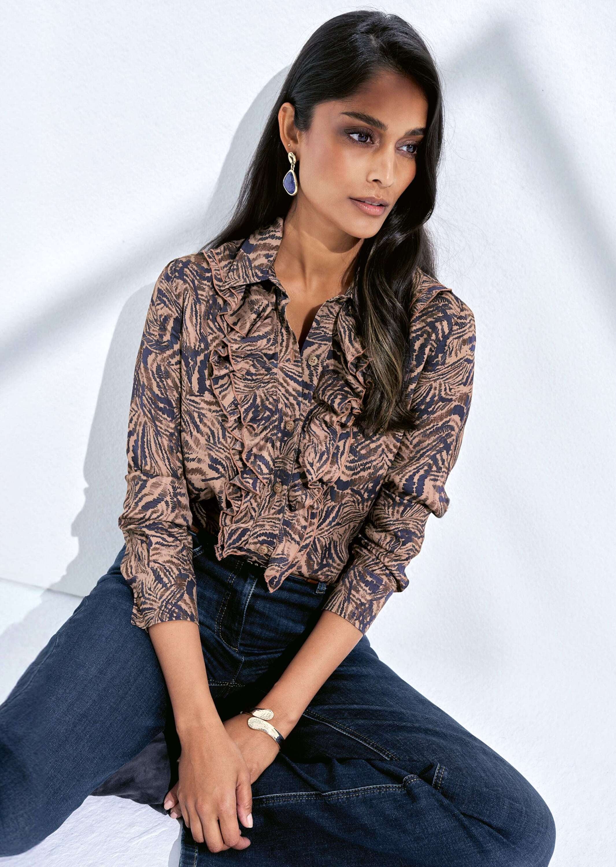 MADELEINE Hemdbluse »Bluse Hemdbluse mit Rüschen-Dekoration«