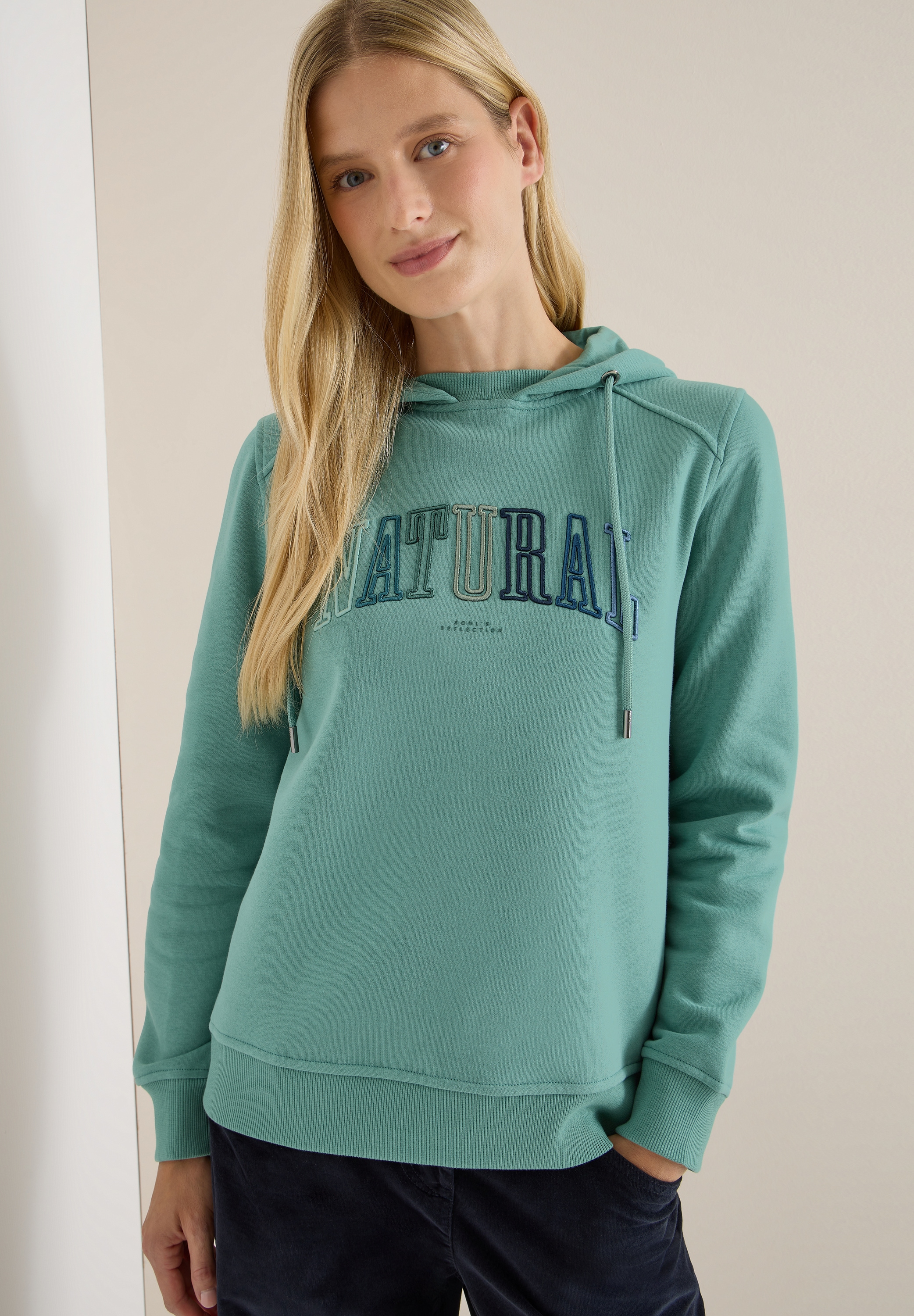 Cecil Hoodie, mit Letter-Stickerei