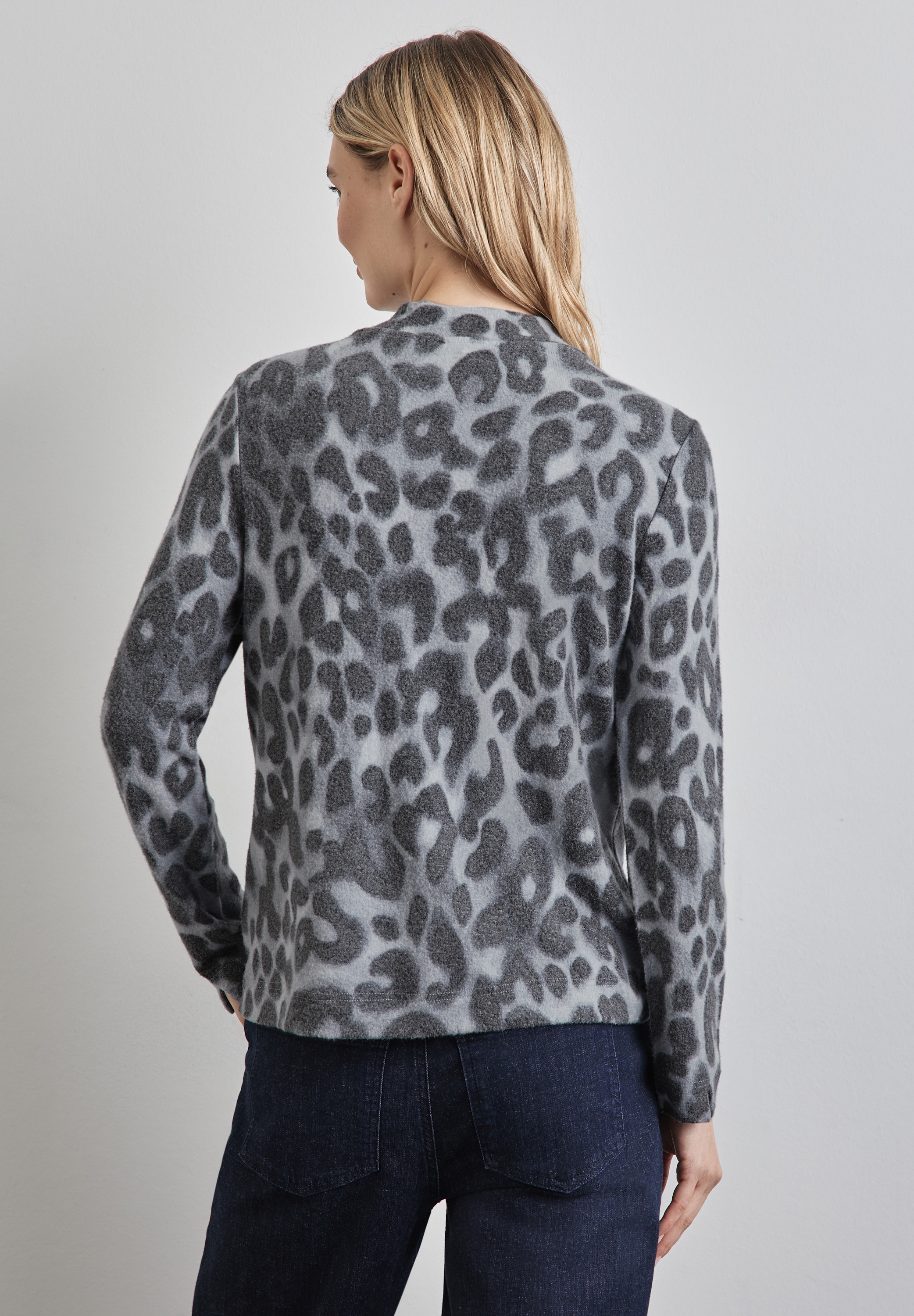 STREET ONE Langarmshirt, mit Leo-Muster
