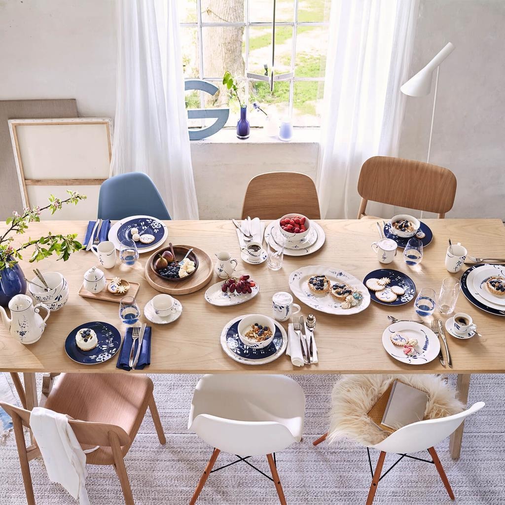Villeroy & Boch Geschirr-Set »Kaffeeservice Vieux Luxembourg 20er Set weiß-blau« Spülmaschinengeeignet, Mikrowellengeeignet