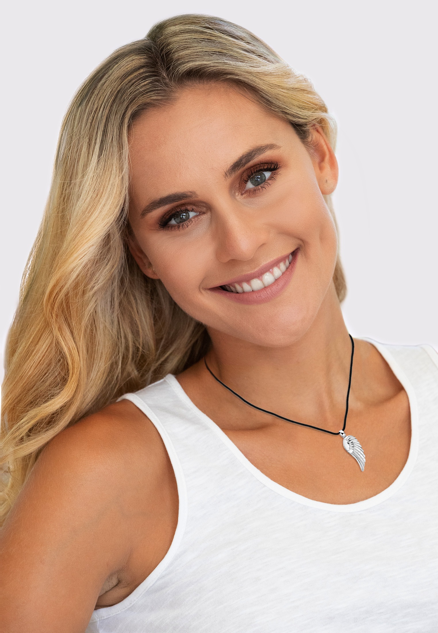 Nenalina Kette mit Anhänger »Halskette Engelsflügel-Anhänger Kautschuk Mojo 925 Silber«