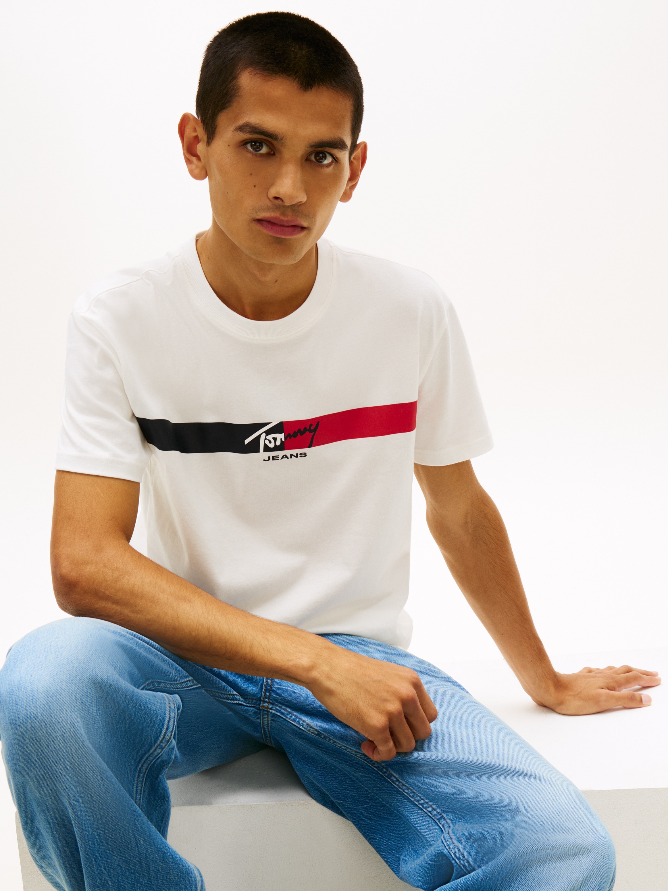 Tommy Jeans T-Shirt »TJM REGULAR FIT SIGNATURE STRIPE« mit Label-Print