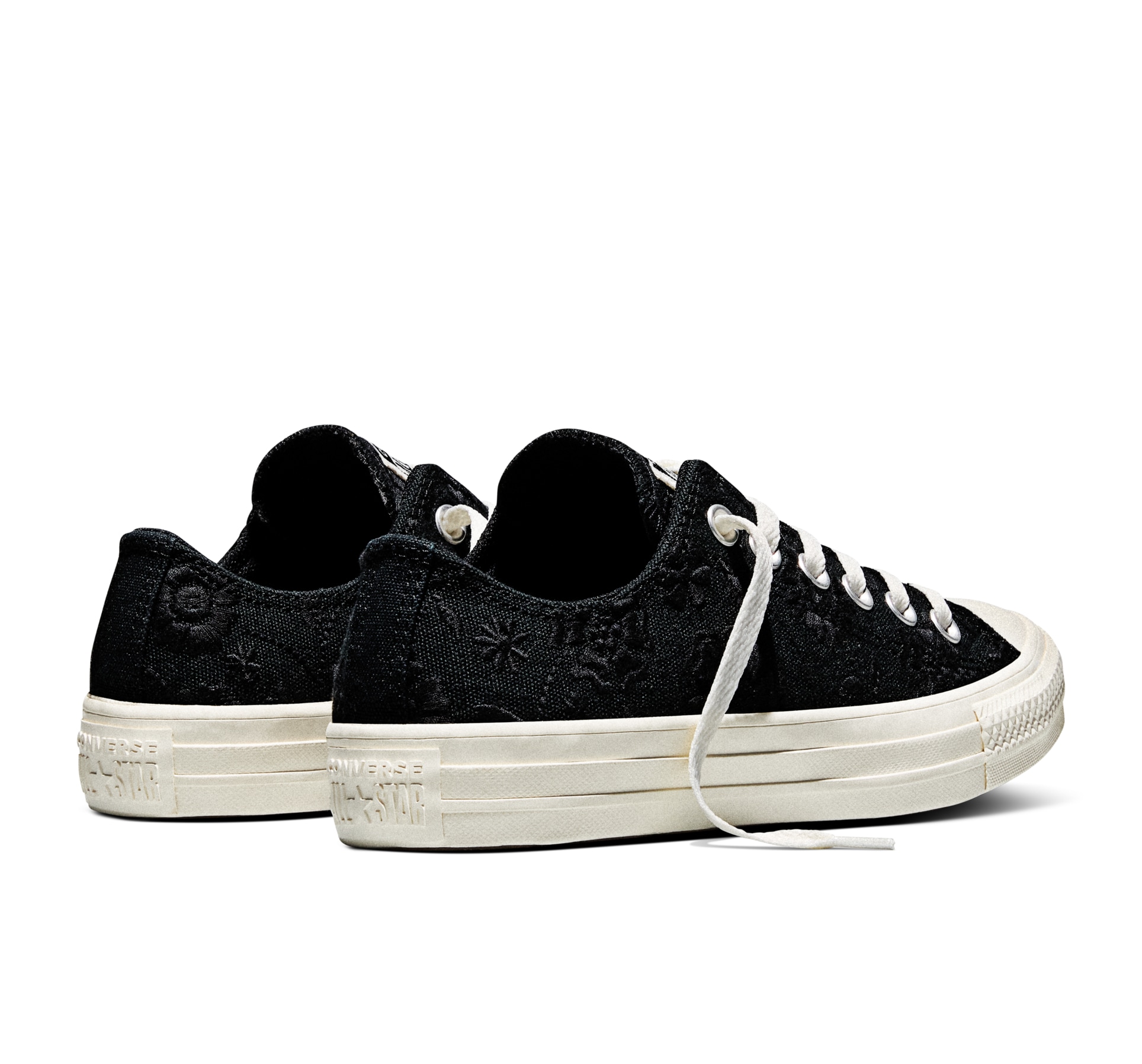Converse Sneaker »CHUCK TAYLOR ALL STAR«  für Alltag, mit profiliertem Laufsohlenprofil, sportlicher Stil