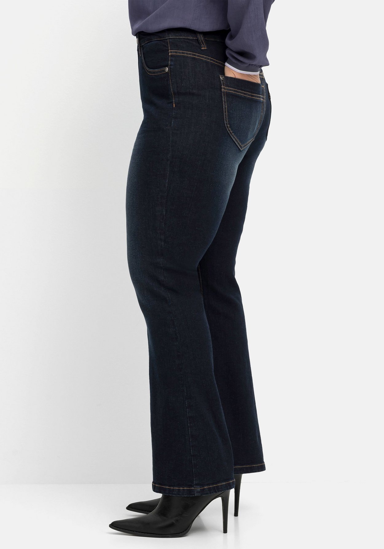 Sheego Bootcut-Jeans »Jeans mit Used-Effekten, extralang«