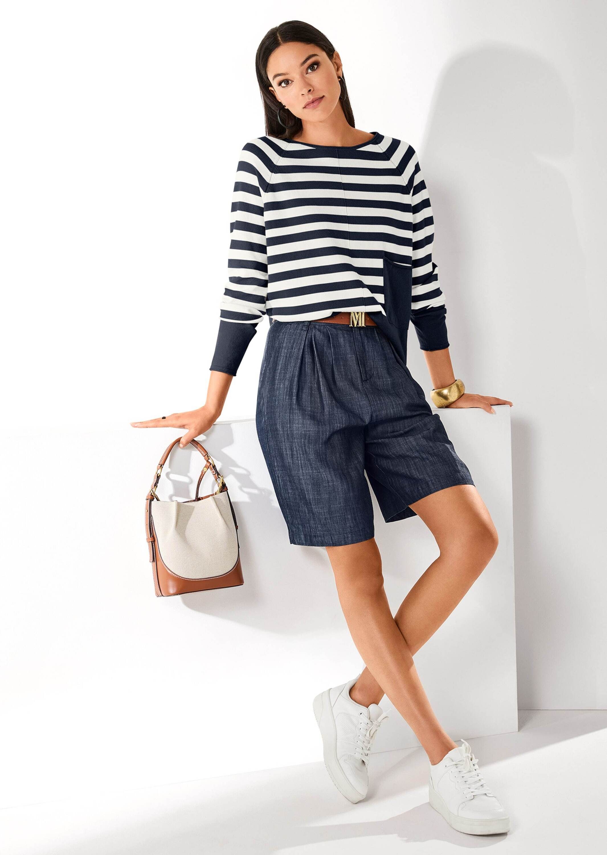 MADELEINE Longpullover »Pullover Rundhals-Pullover mit Tasche«