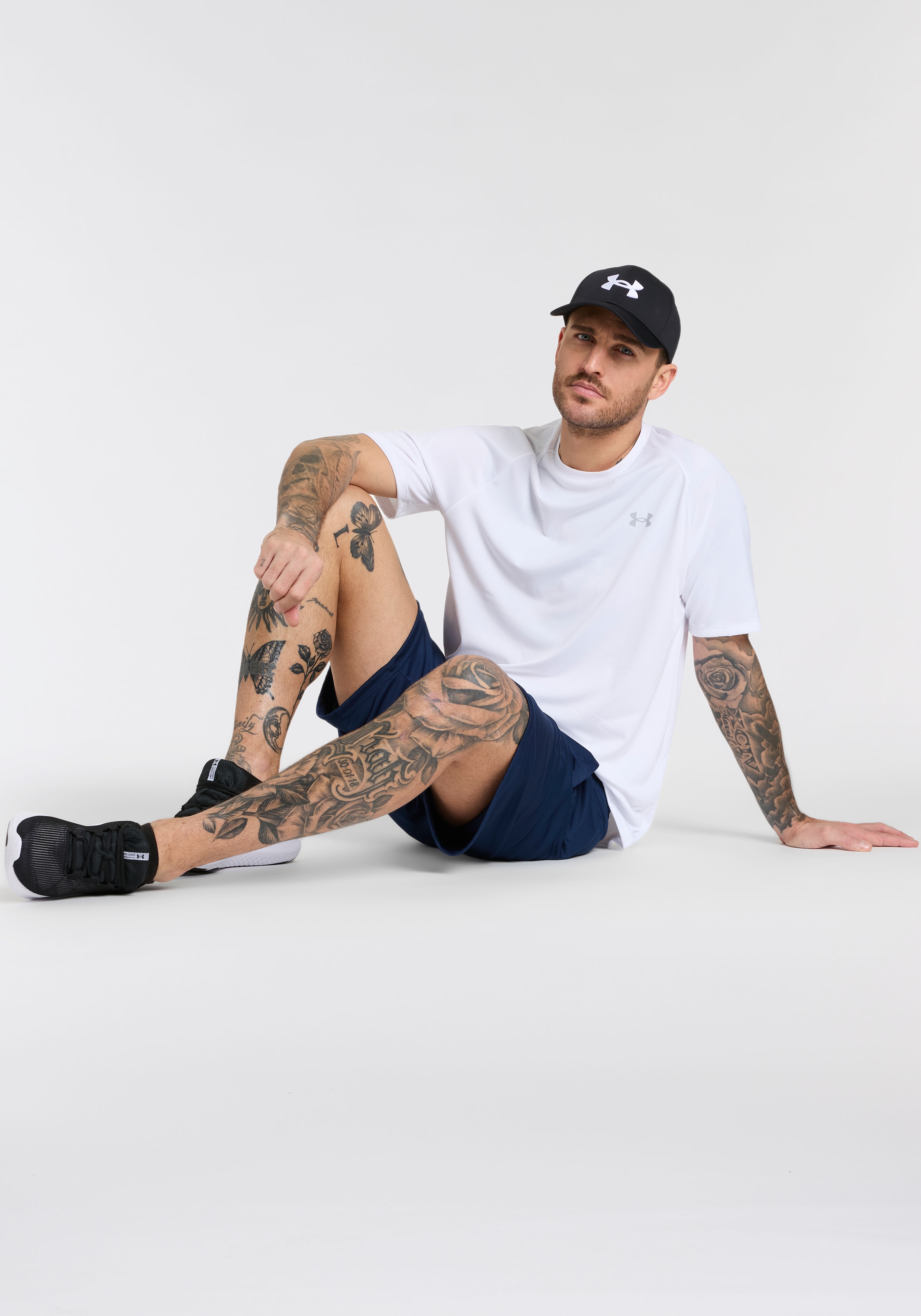 Under Armour® Shorts »UA Tech™ Shorts mit Grafik«  für Outdoor- und Sportmode, leichtes Material, sportlicher Stil