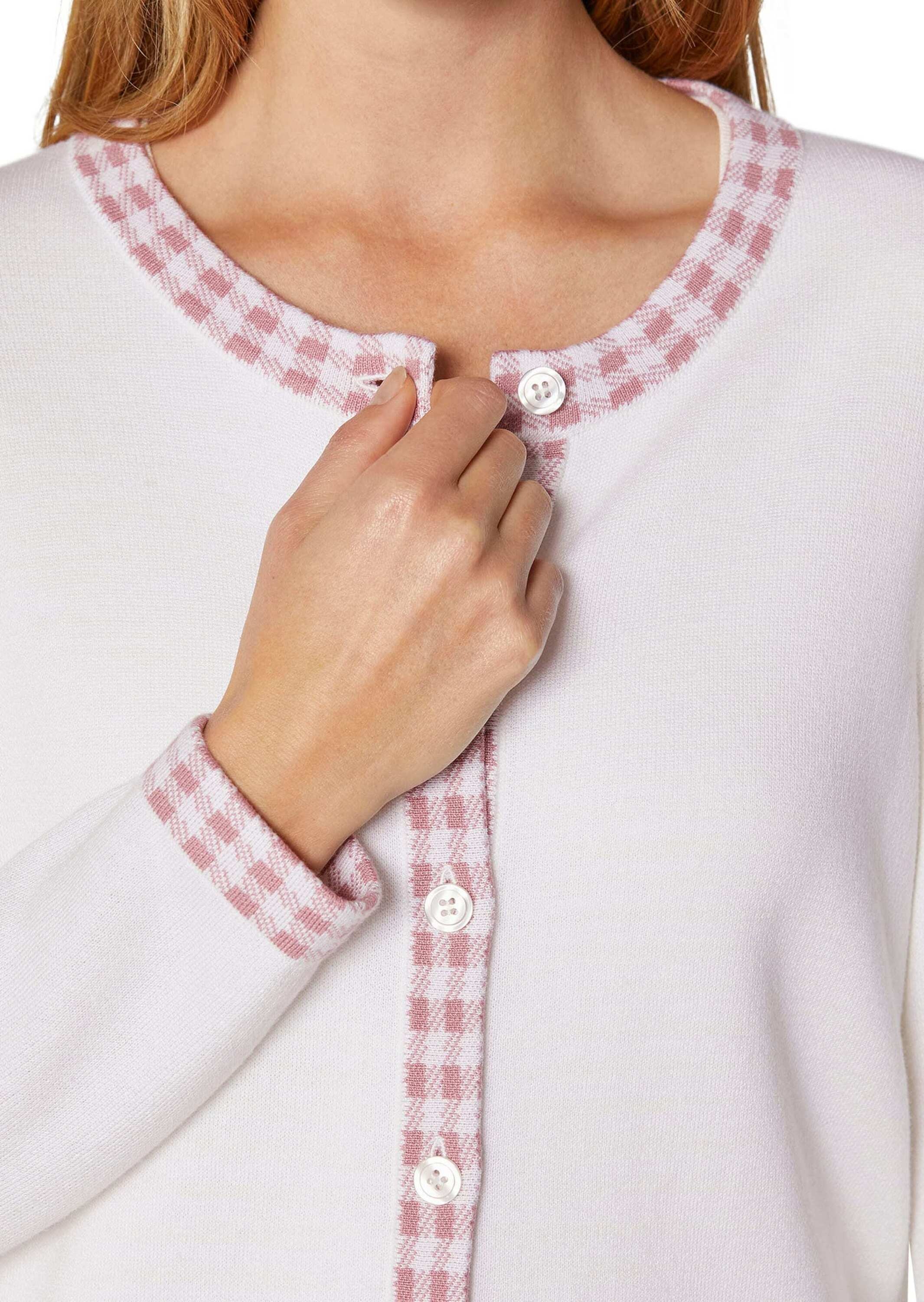 MADELEINE Strickjacke »Strickjacke Strickjacke mit Vichy-Karo-Akzenten«