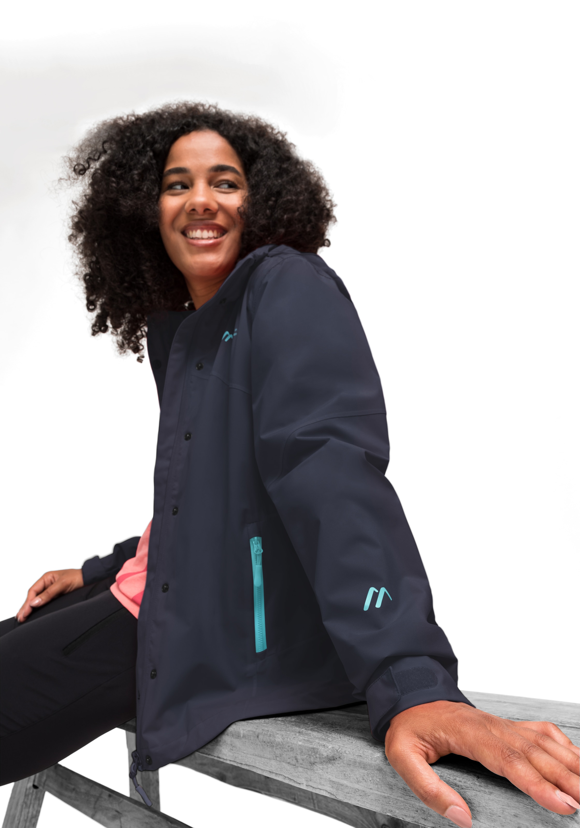 Maier Sports Outdoorjacke »Metor rec W«, Damen Regenjacke wasserdicht mit Kapuze, 2 Taschen außen, Innentasche