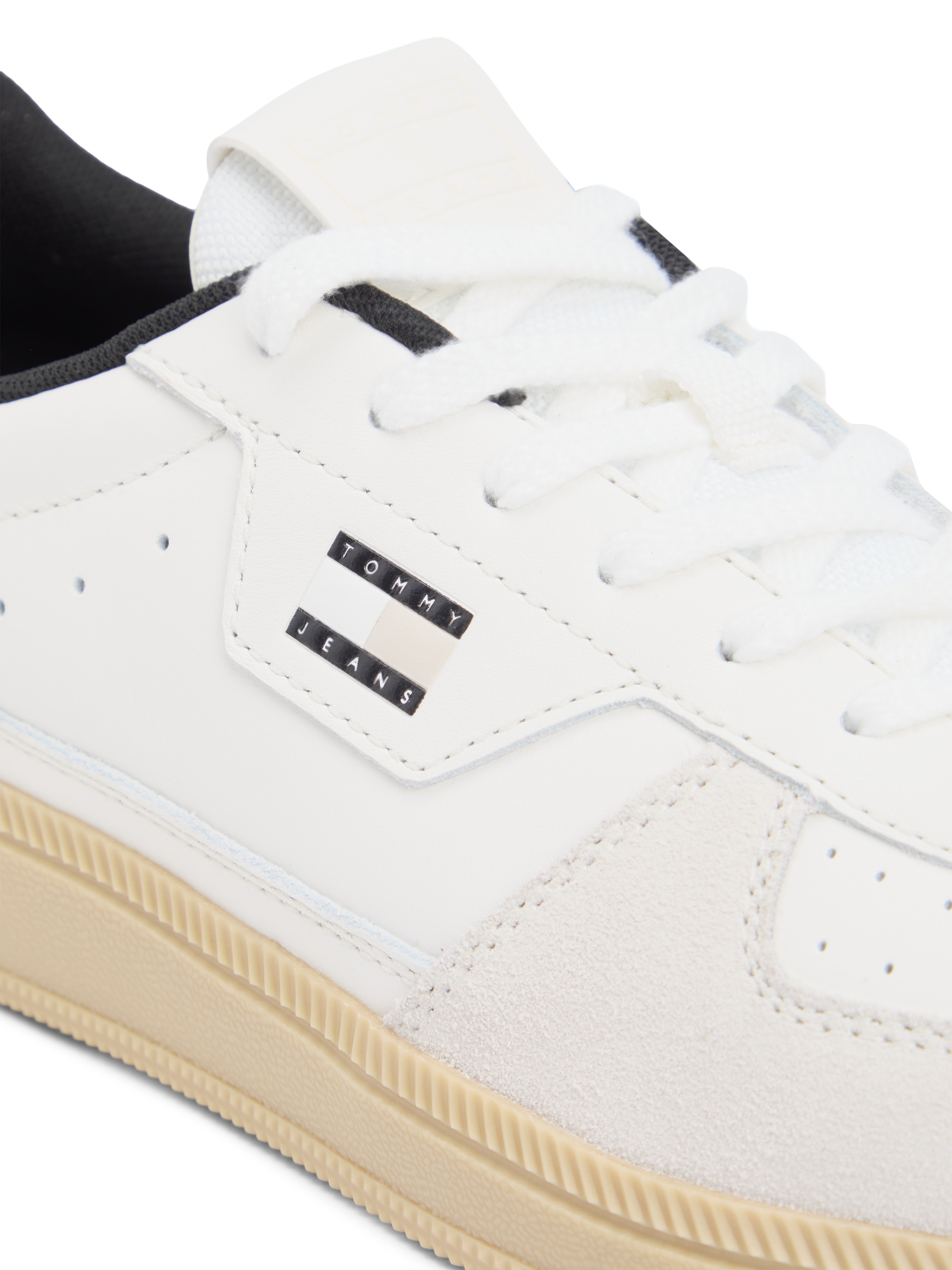 Tommy Jeans Sneaker »THE GREENWICH EDGE M LEATHER«  Freizeitschuh, Halbschuh, Schnürschuh mit Lochmuster