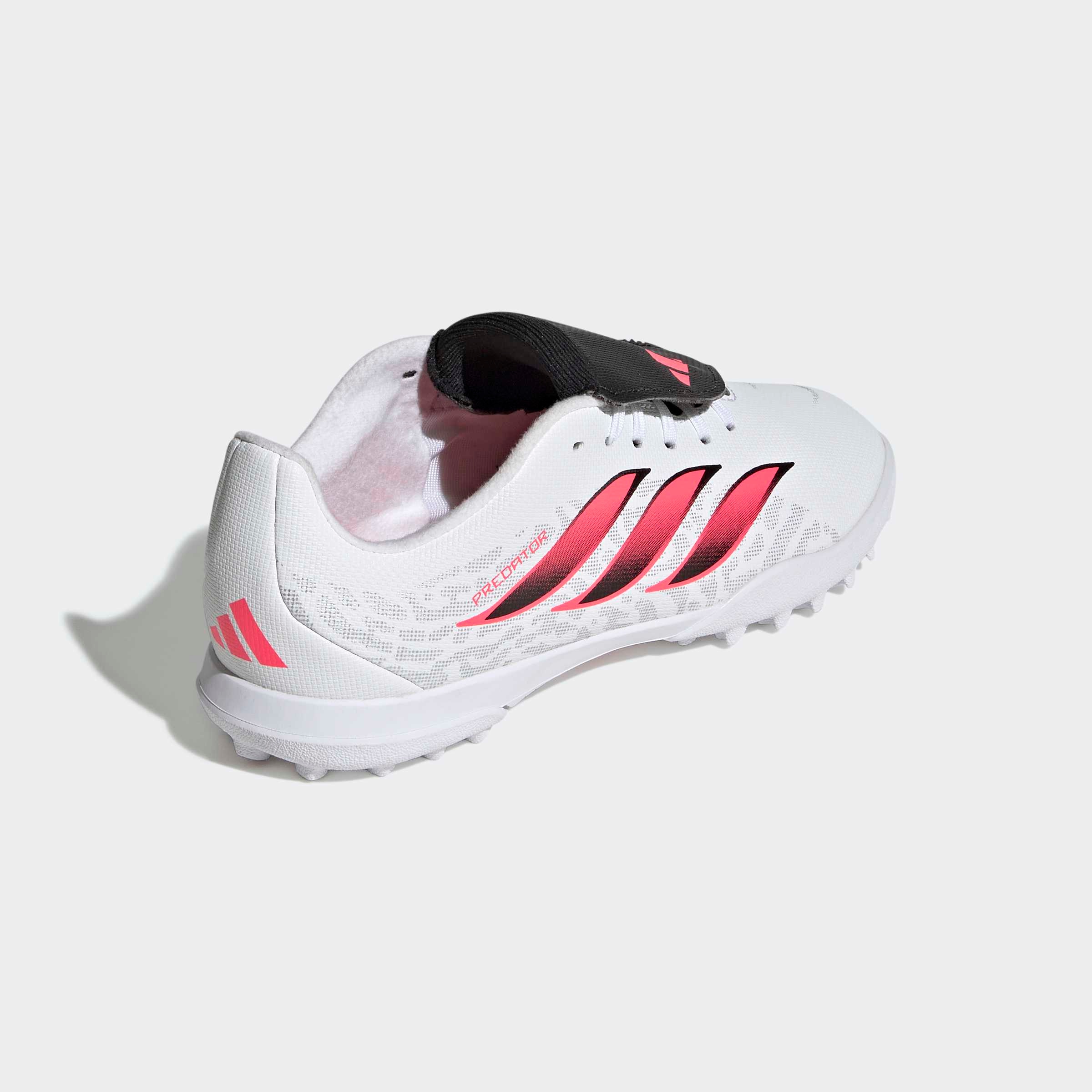 adidas Performance Fußballschuh »PREDATOR CLUB KIDS , HYBRIDRASEN, UMSCHLAGBARE ZUNGE«  für Kinder & Jugendliche