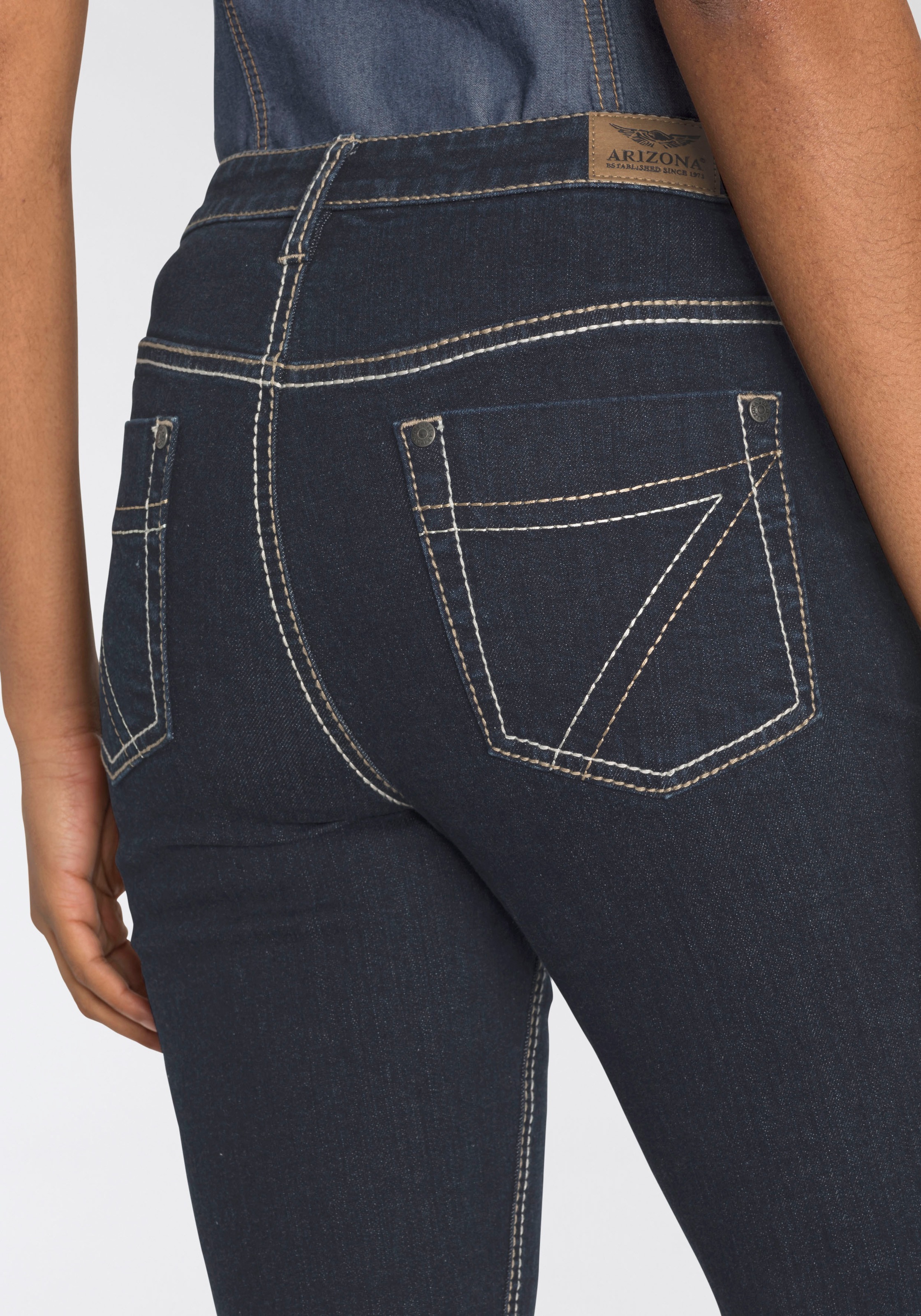Arizona Gerade Jeans »Comfort-Fit«, High mit ♕ bei Waist Kontrastnähten