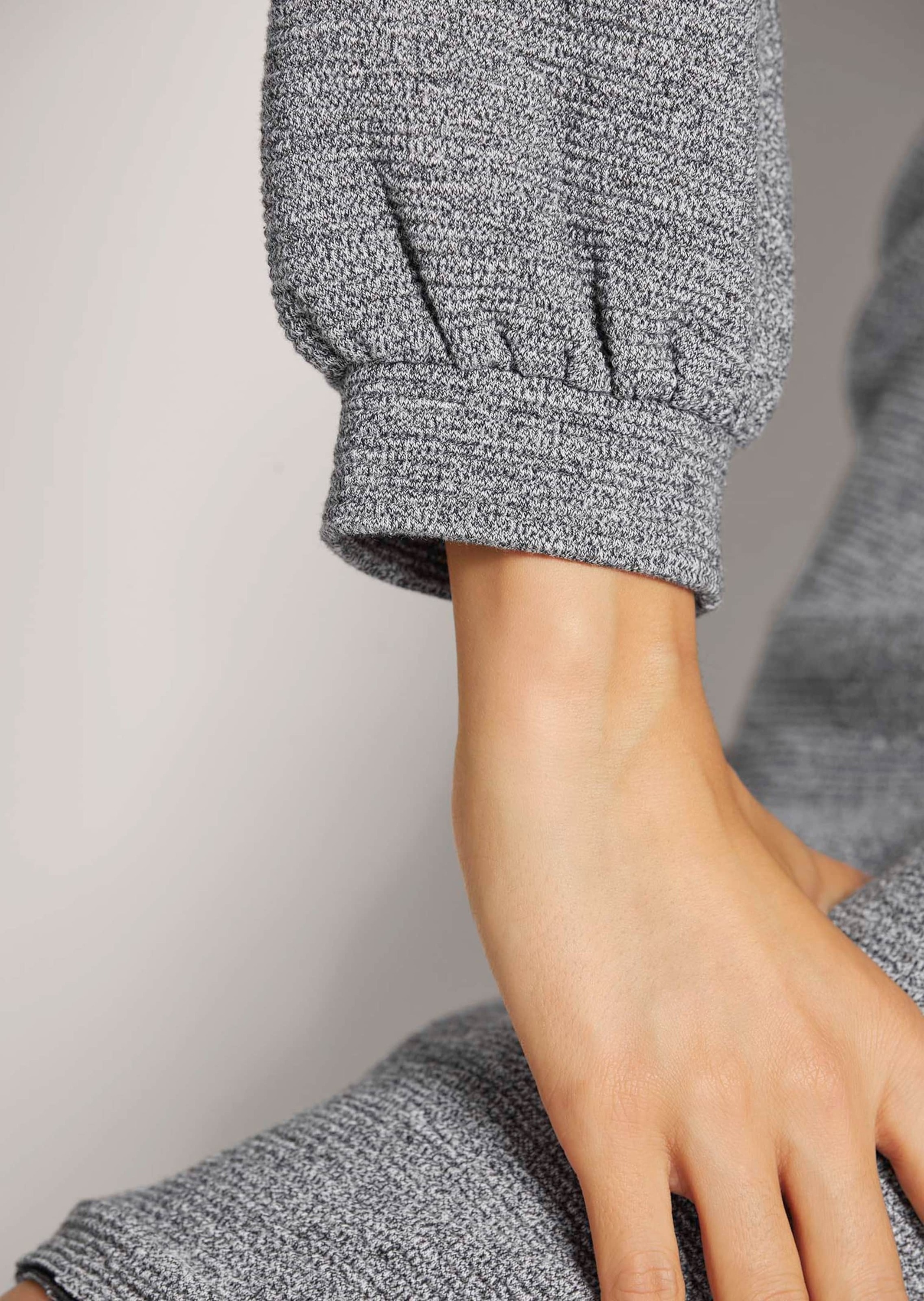 MADELEINE Sommerkleid »Kleid Lässiges Rundhals-Kleid mit Taschen«