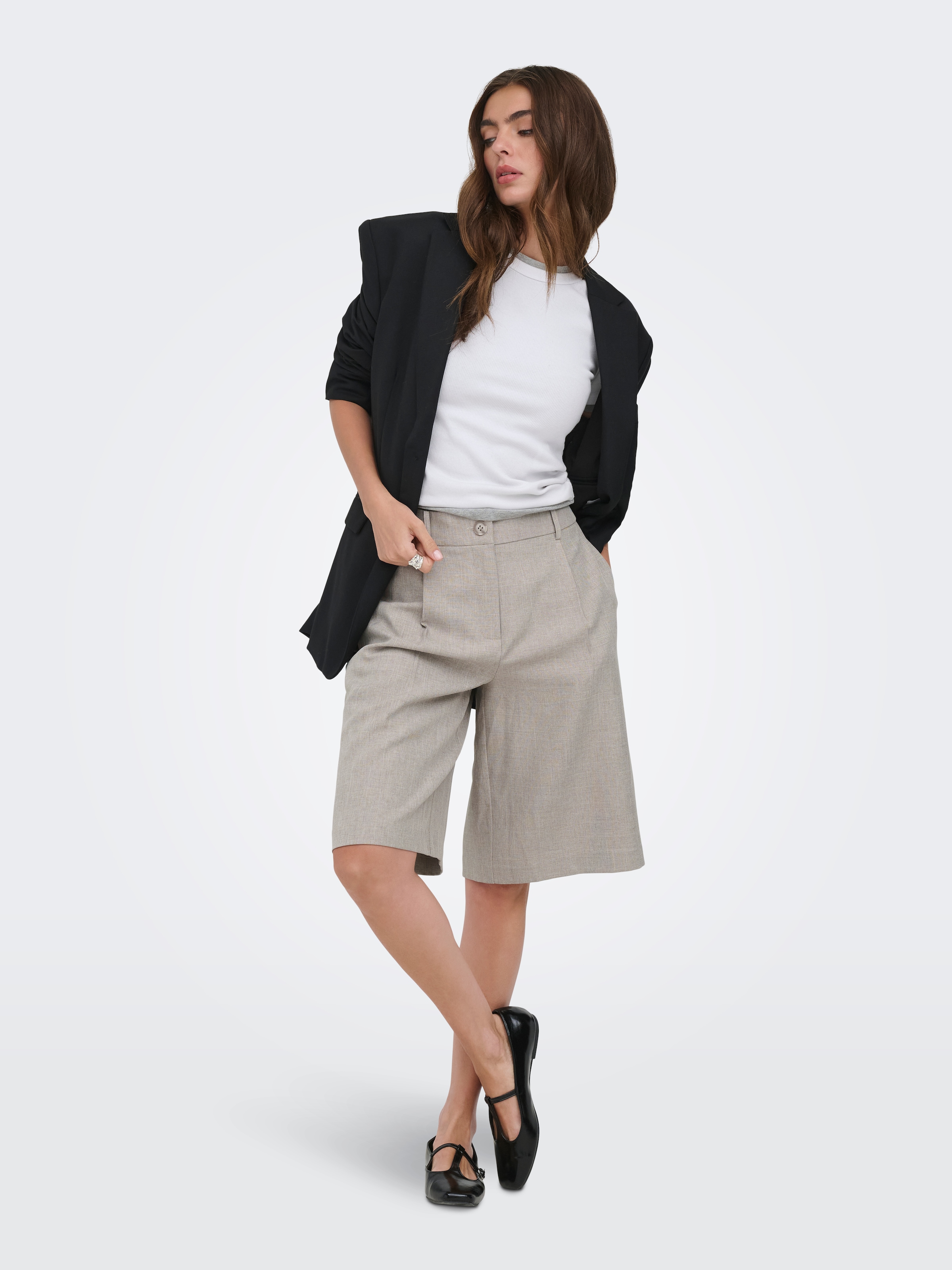 ONLY Bermudas »ONLLINDA HW MEL LONG SHORTS TLR NOOS«  Materialmix, loose fit, High Waist