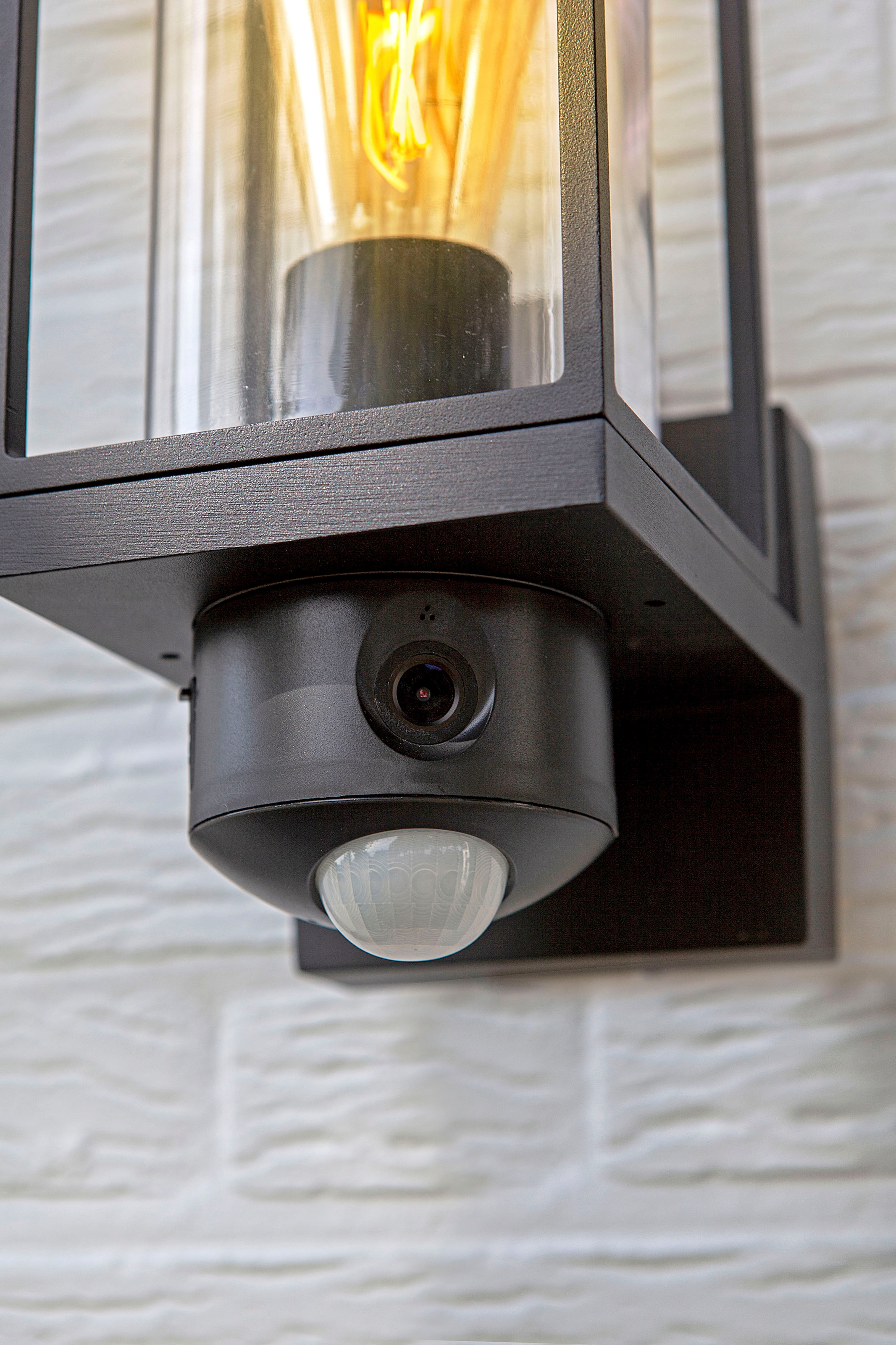 online mit Kameraleuchte »FLAIR«, LUTEC | 3 Jahren Smart-Home Garantie XXL kaufen LED-Leuchte Smarte