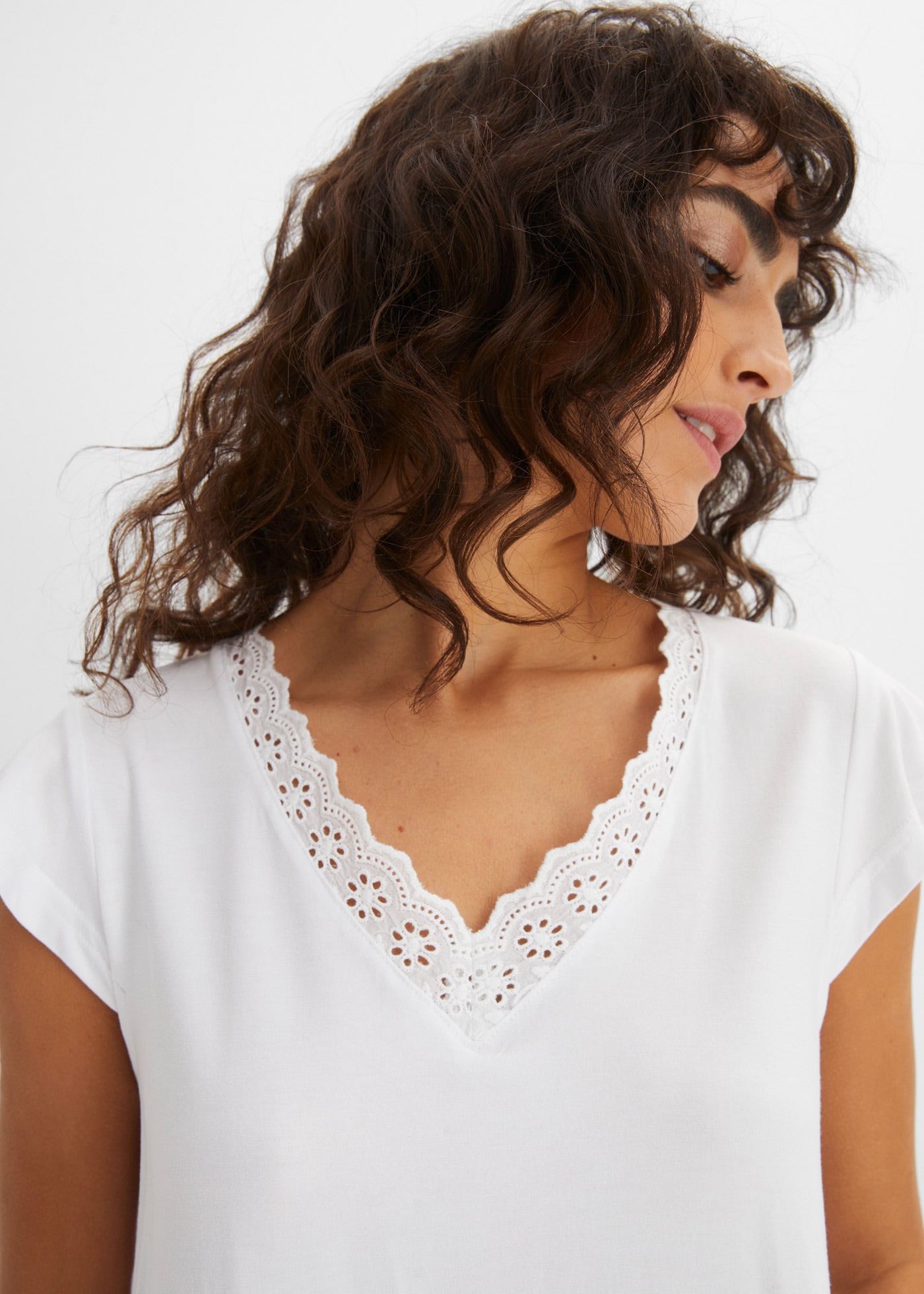 bonprix T-Shirt »Shirt aus Viskose-Mix« bequeme Passform, Kurzarm-Design, für vielseitige Anlässe