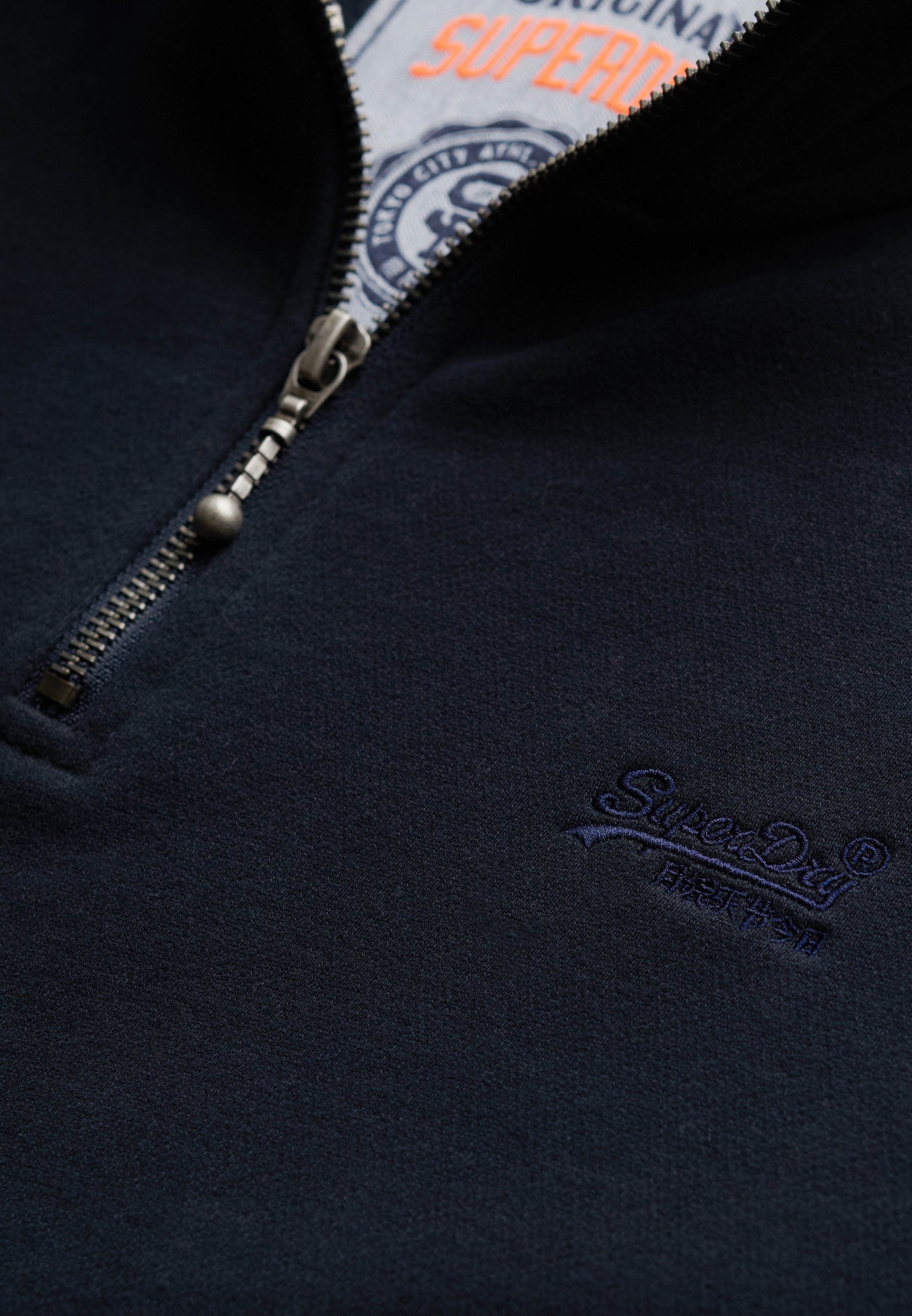 Superdry Sweatshirt »ESSENTIAL LOGO HENLEY«, aus Baumwolle und Polyester, Loose Fit, angeraute Sweatware

