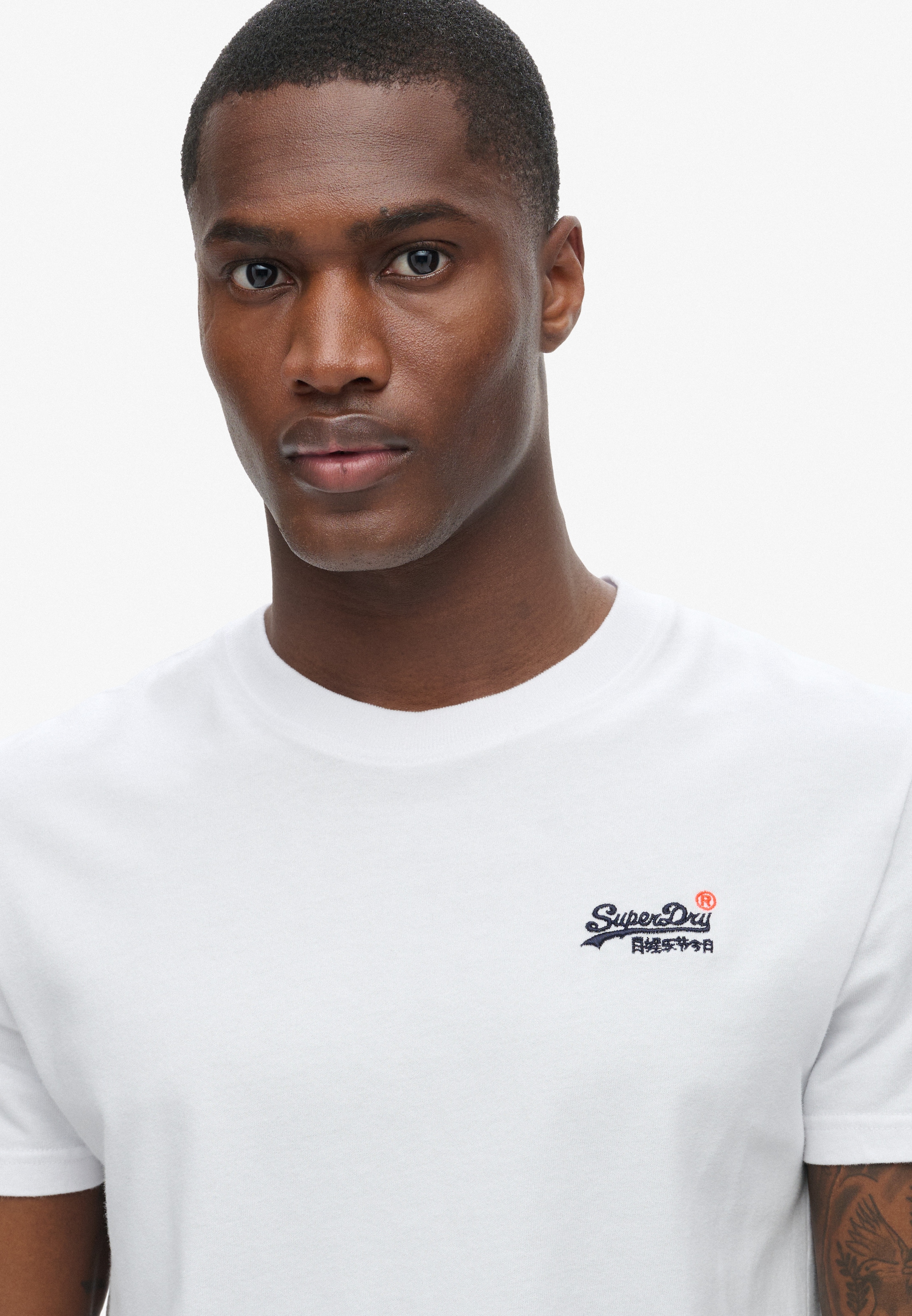 Superdry Rundhalsshirt »ESSENTIAL CONTRAST EMB TEE«