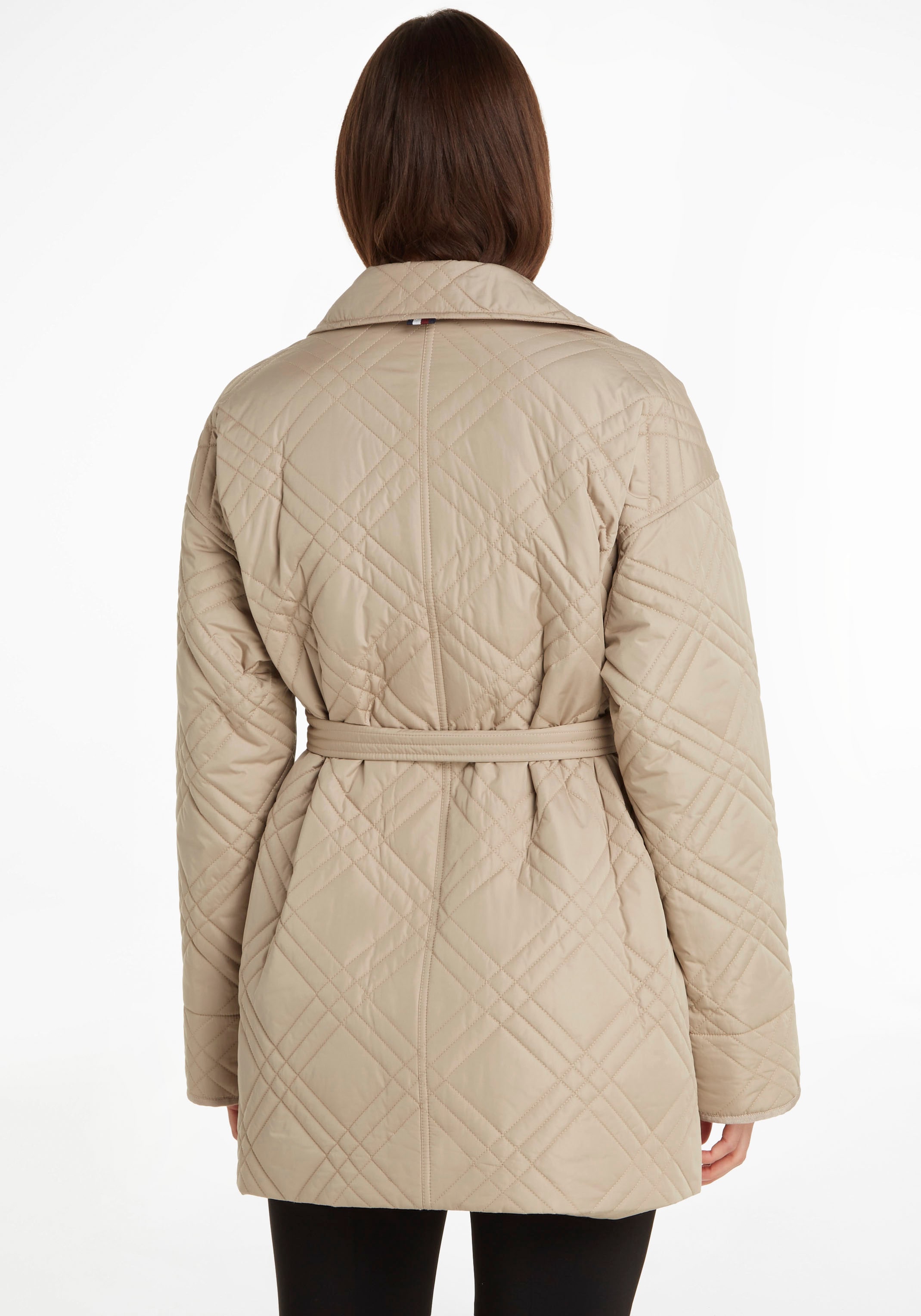 Tommy Hilfiger Steppmantel »QUILTED SHORT TRENCH«, mit Bindegürtel und Tommy Hilfiger Markenlabel